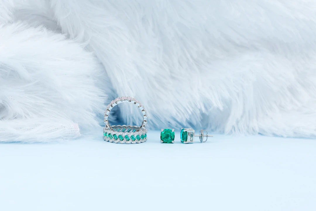 Elegant Emerald Earrings for Timeless Fashion and Grace