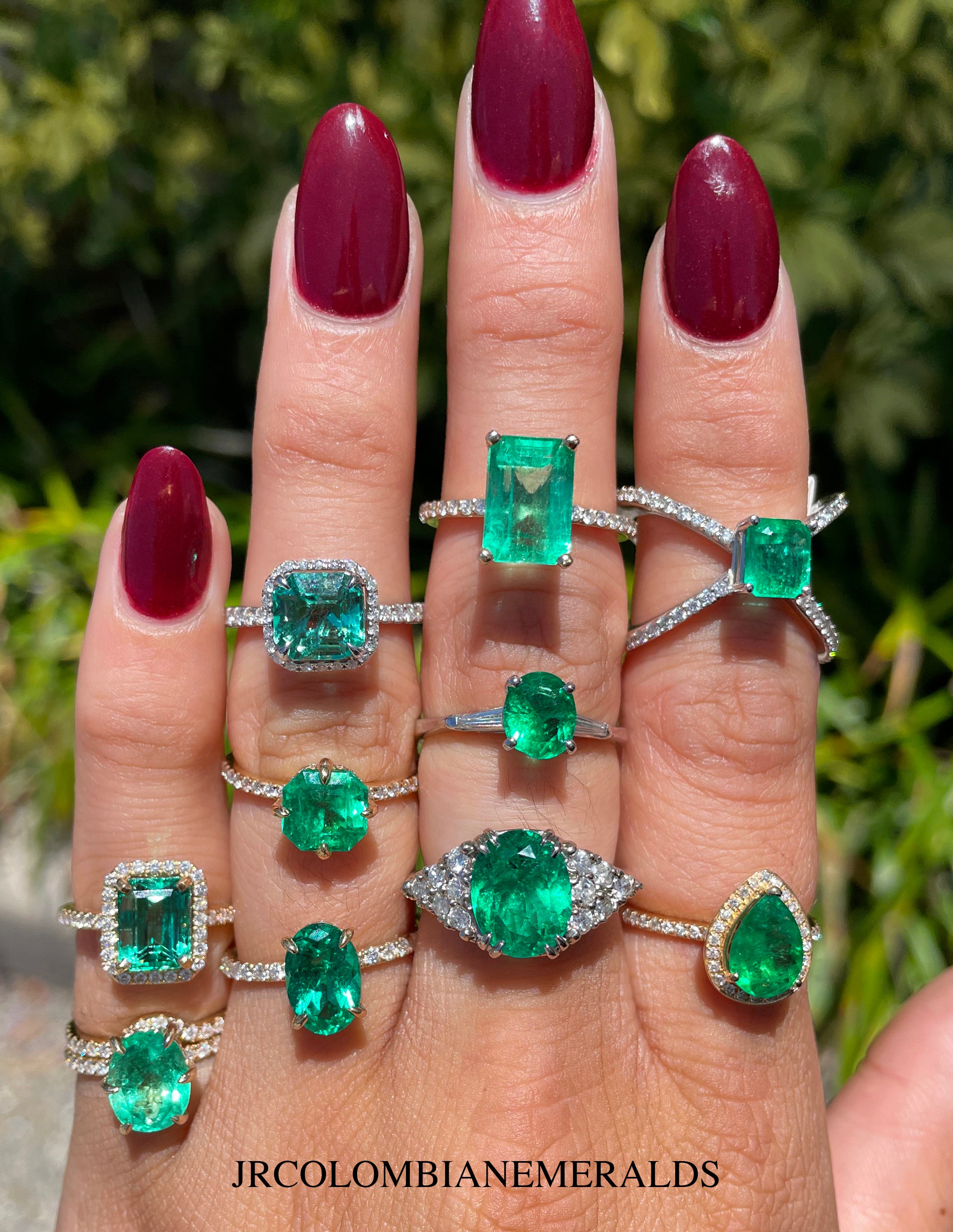 Ladies Emerald Rings