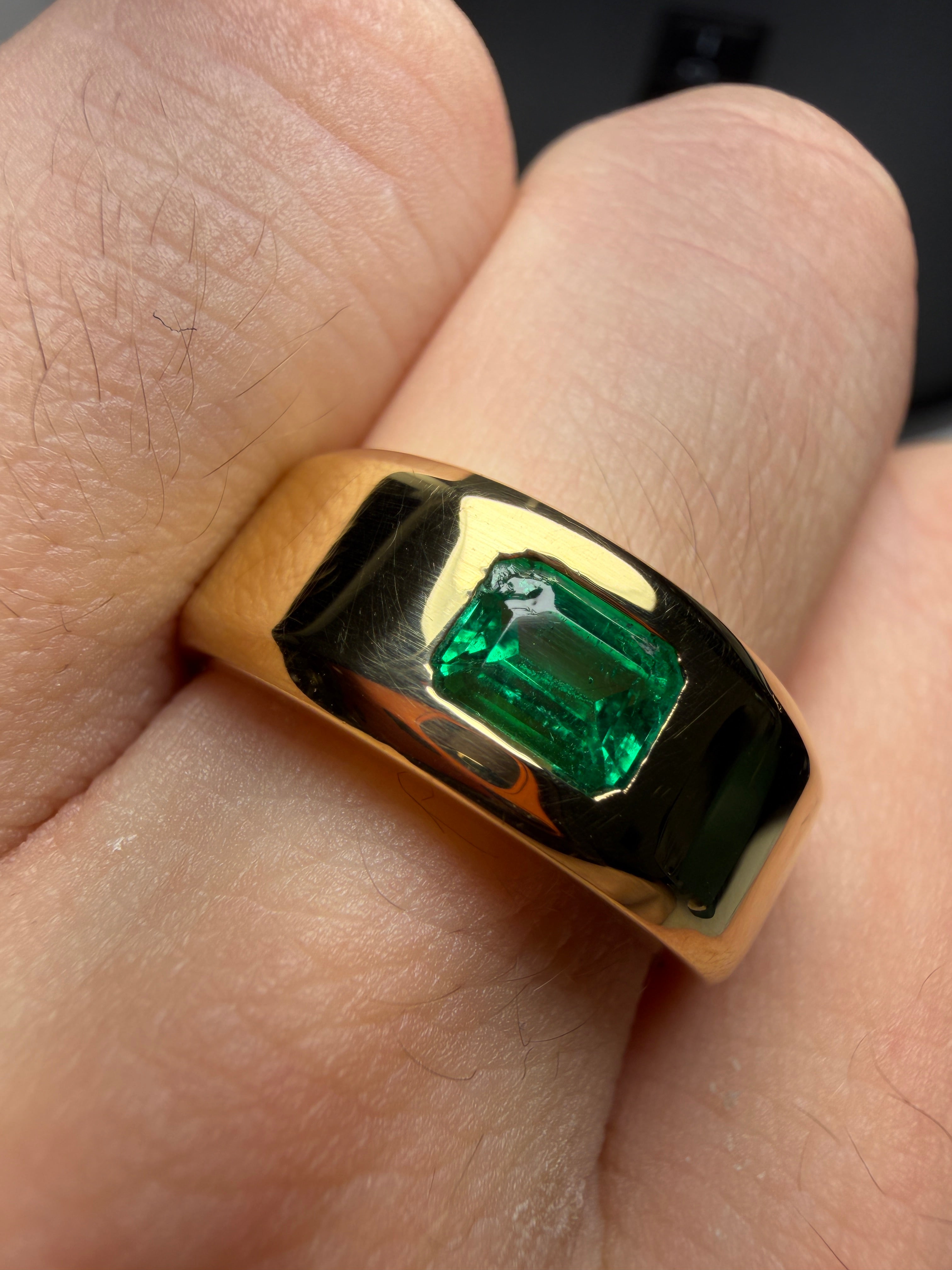 0.94ct 18K AAA Quality Natural Colombian Emerald - Emerald Cut Solitaire Men's Wedding Band Ring