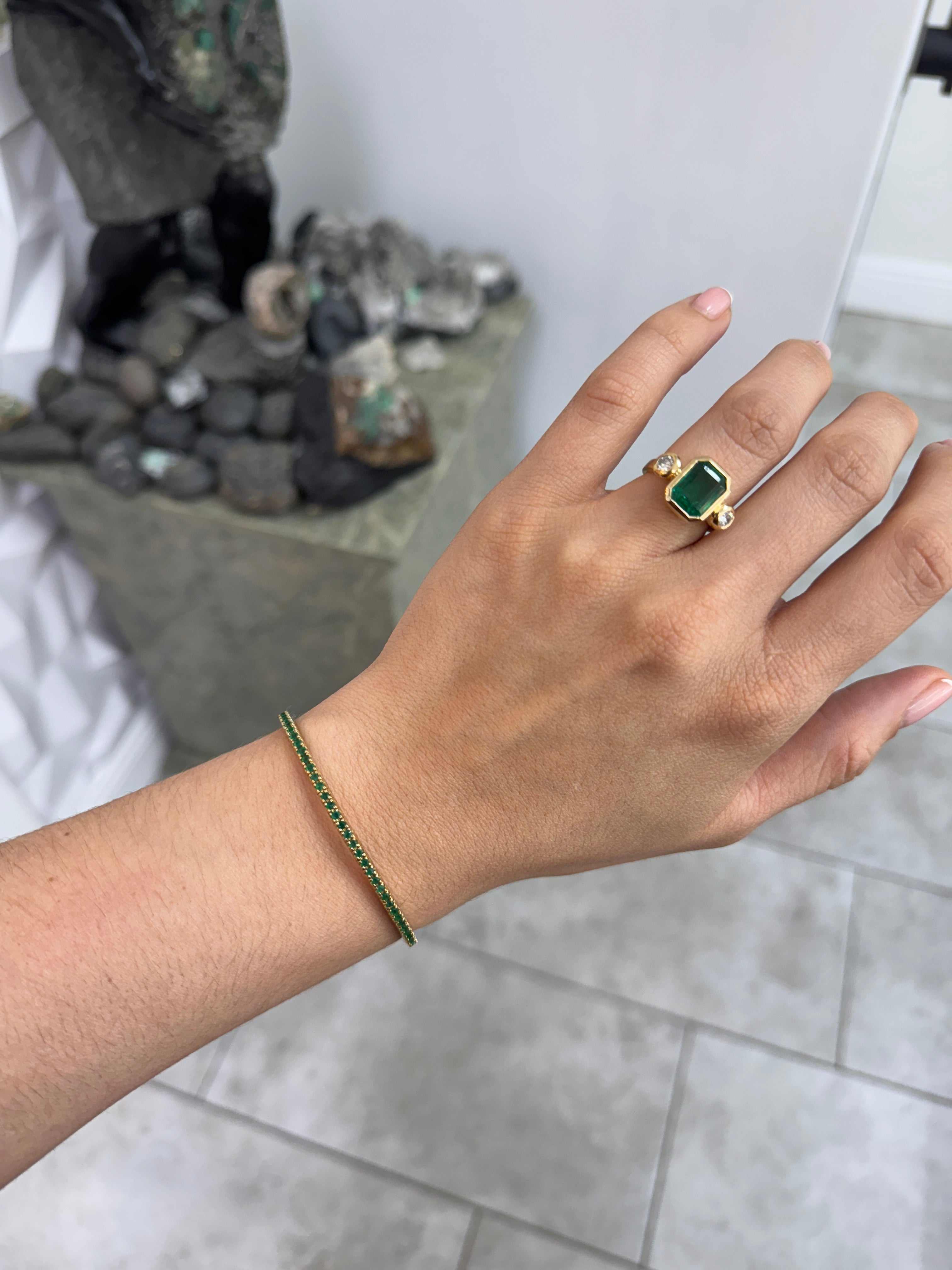 18K Gold Natural Emerald Stretchy Tennis Bracelet - JR Colombian Emeralds