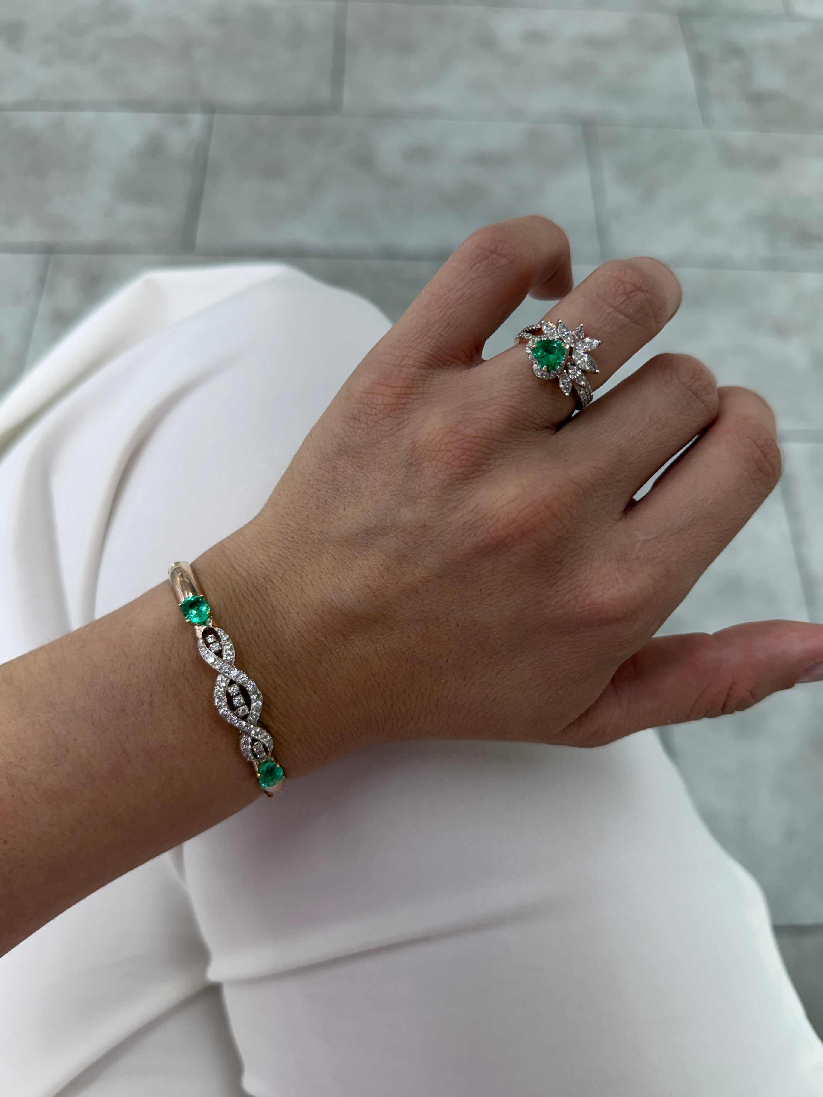 2.85tcw Round Diamond & Natural Oval Emerald Bangle Bracelet 14K - JR Colombian Emeralds