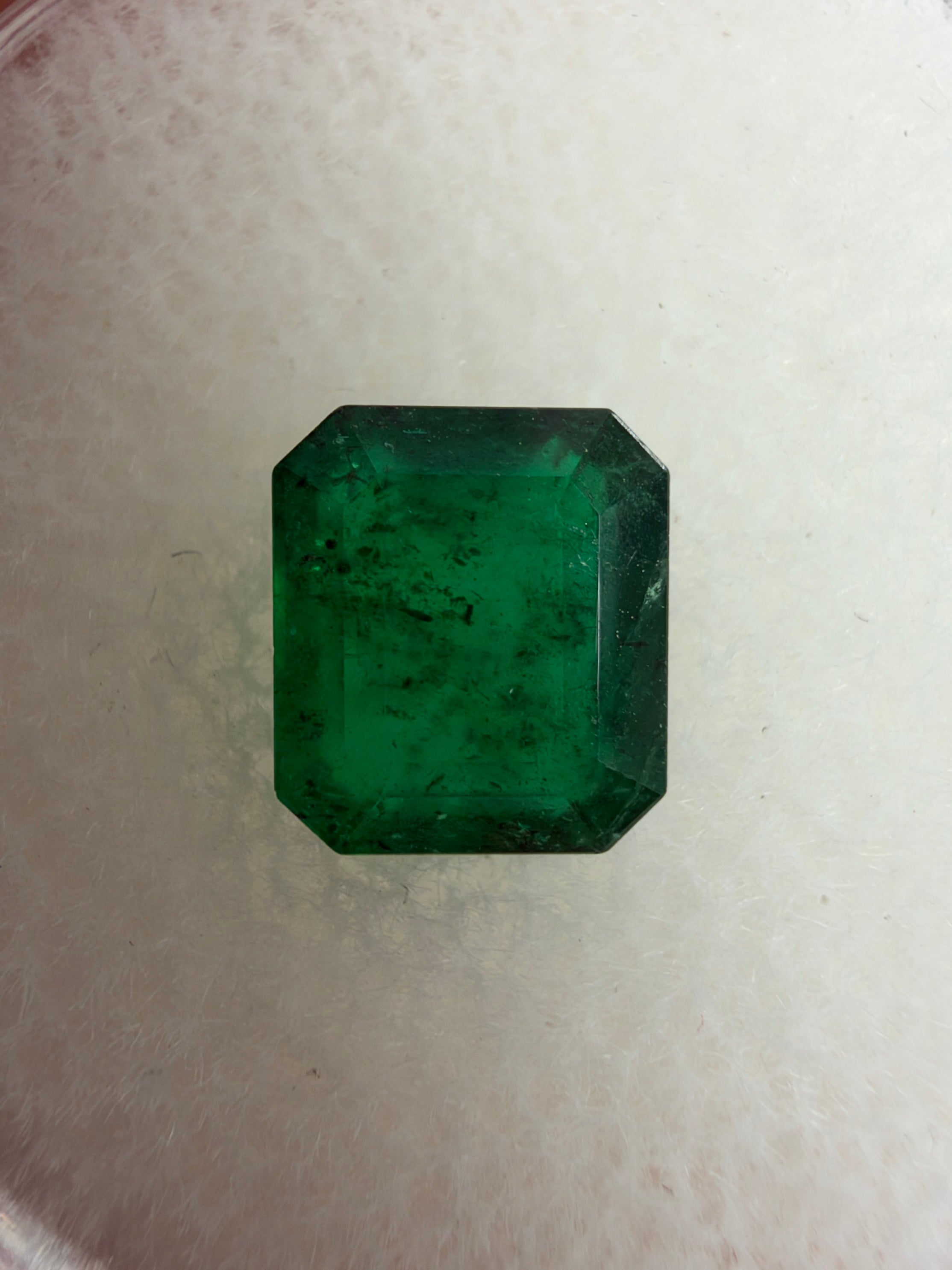 1.35 carat 7×6.1 mm Deep Dark Forest Green High-Grade Asscher Earth-Mined Loose Emerald