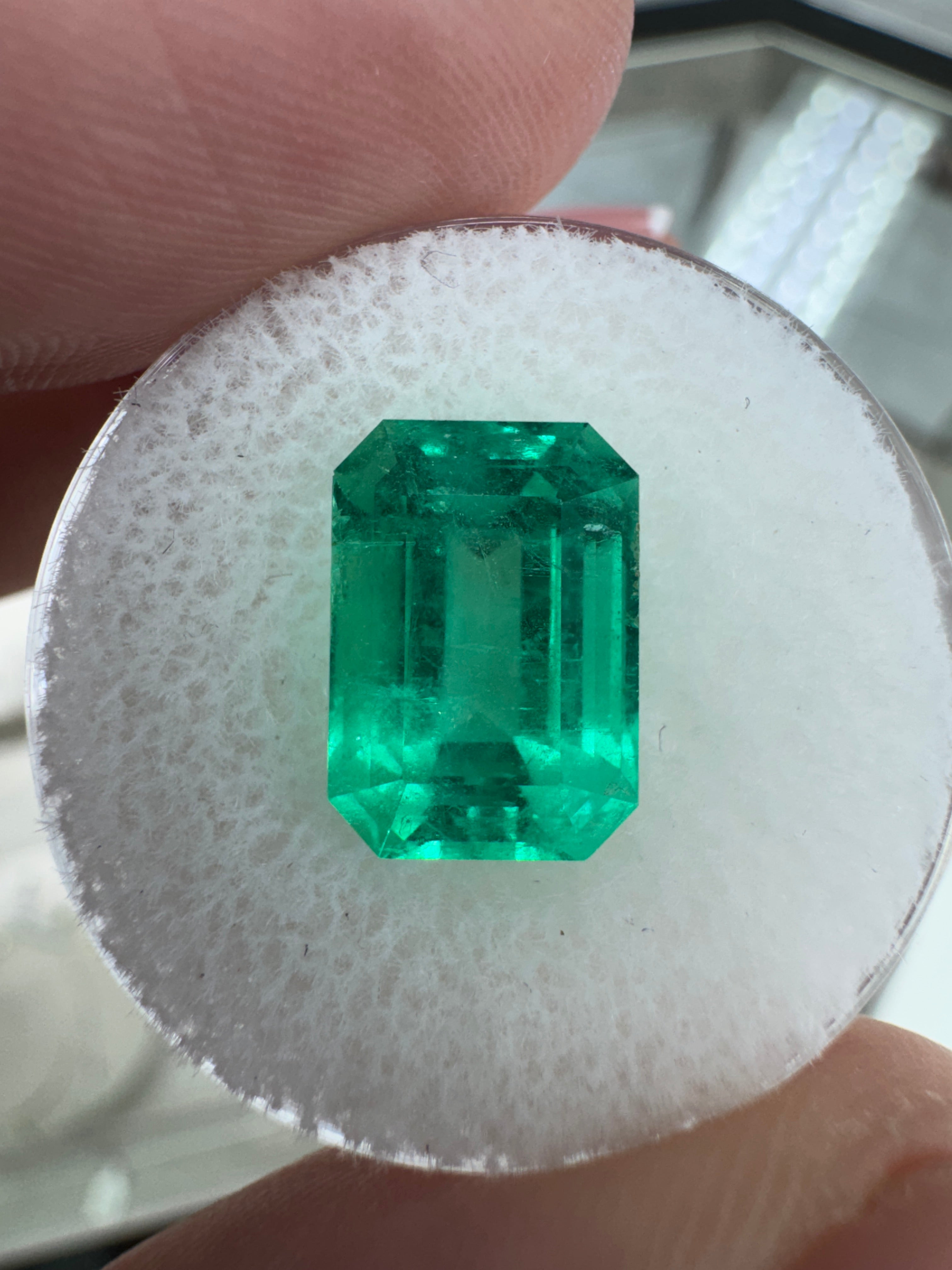 5.46 Carat 11.5x8 Medium Green Natural Colombian Emerald-Emerald Cut Gemstone