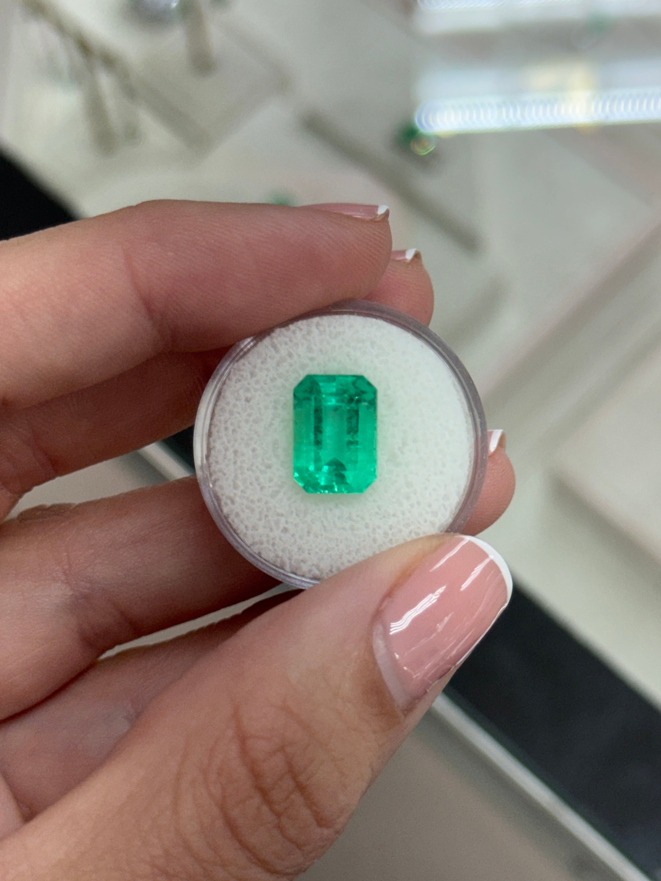 5.46 Carat 11.5x8 Medium Green Natural Colombian Emerald-Emerald Cut Gemstone