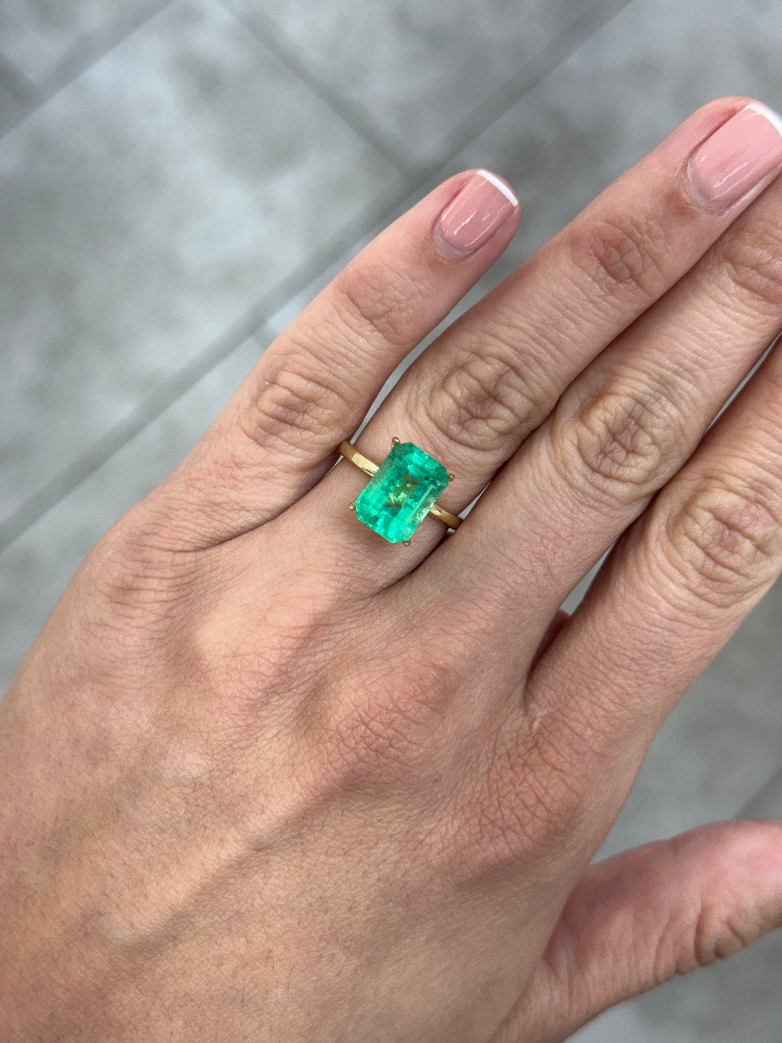 5.46 Carat 11.5x8 Medium Green Natural Colombian Emerald-Emerald Cut Gemstone