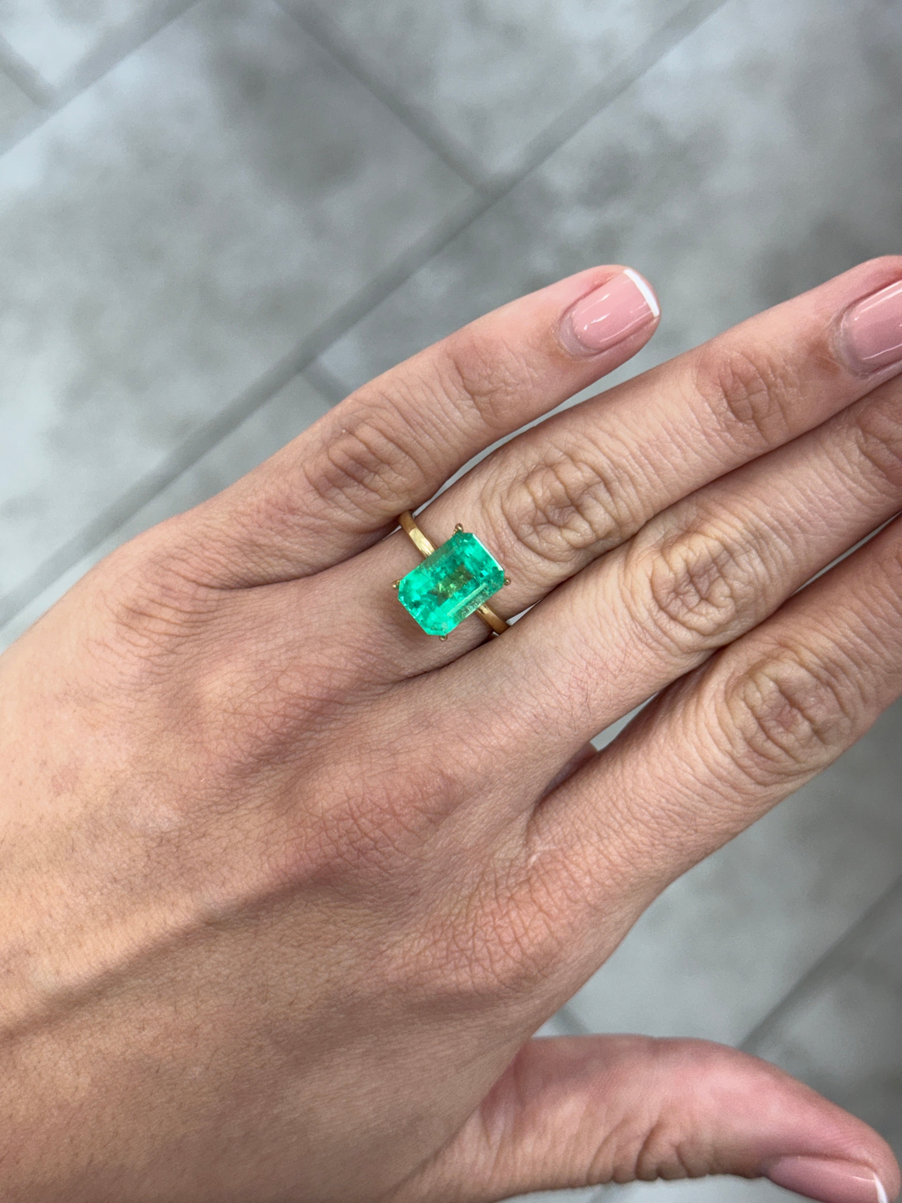 5.46 Carat 11.5x8 Medium Green Natural Colombian Emerald-Emerald Cut Gemstone