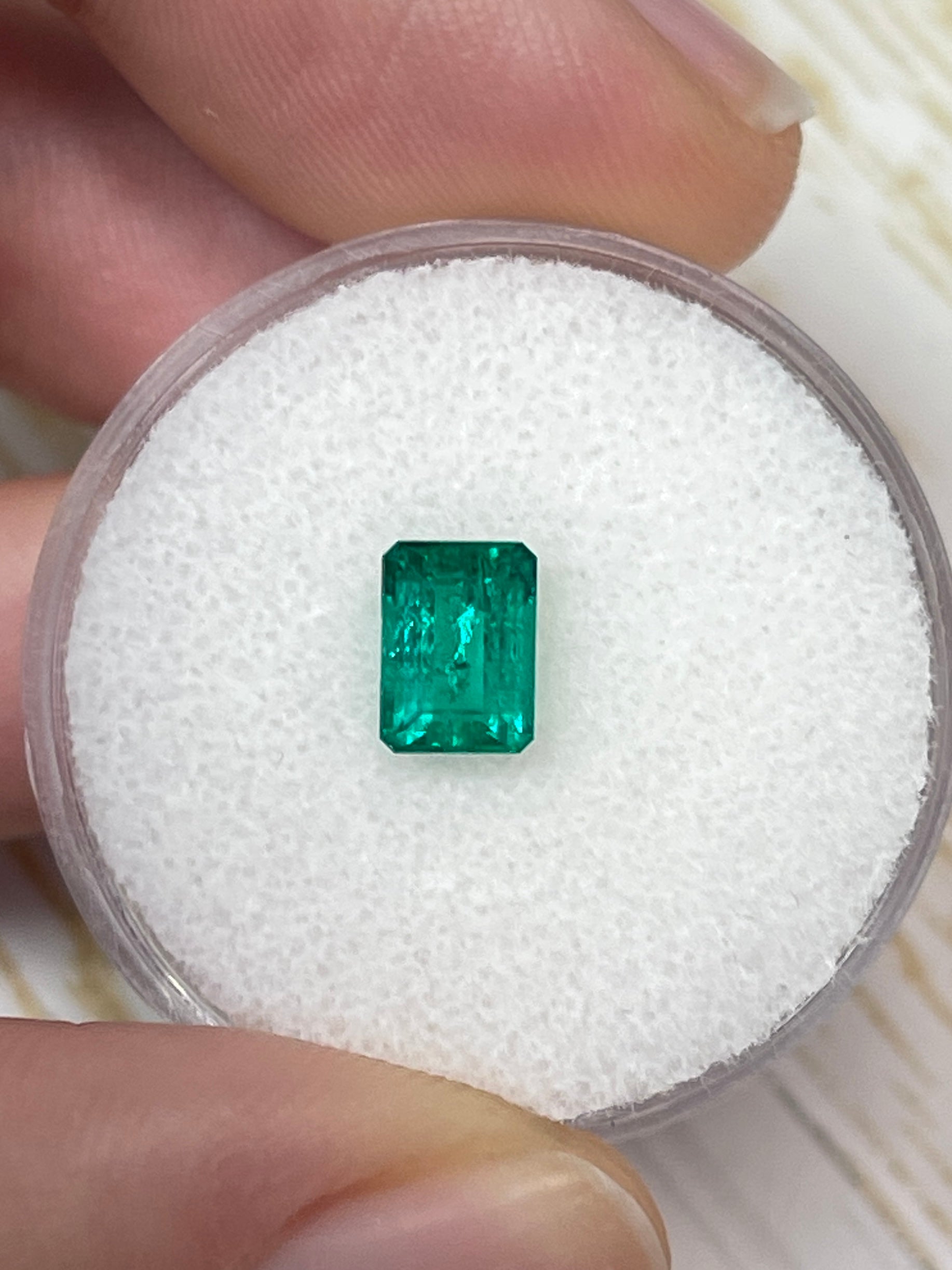 0.80 Carat 6.5x5 Fine Loose Colombian Emerald-Emerald Cut - JR Colombian Emeralds