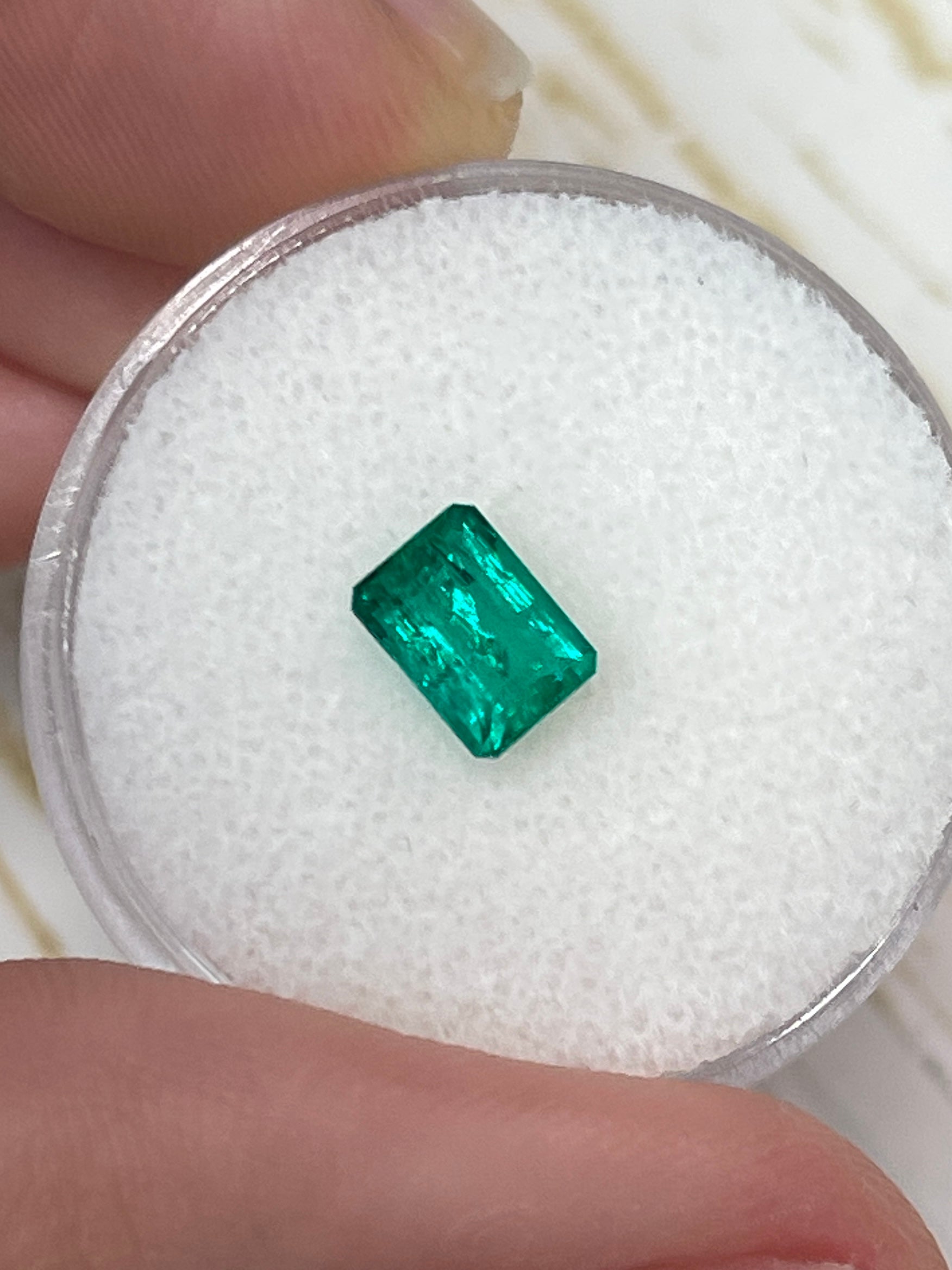 0.80 Carat 6.5x5 Fine Loose Colombian Emerald-Emerald Cut - JR Colombian Emeralds