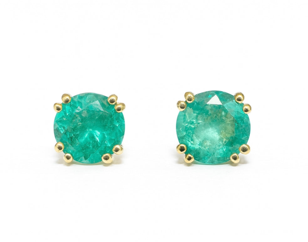 2.73tcw double prong round emerald stud earrings in 14K yellow gold