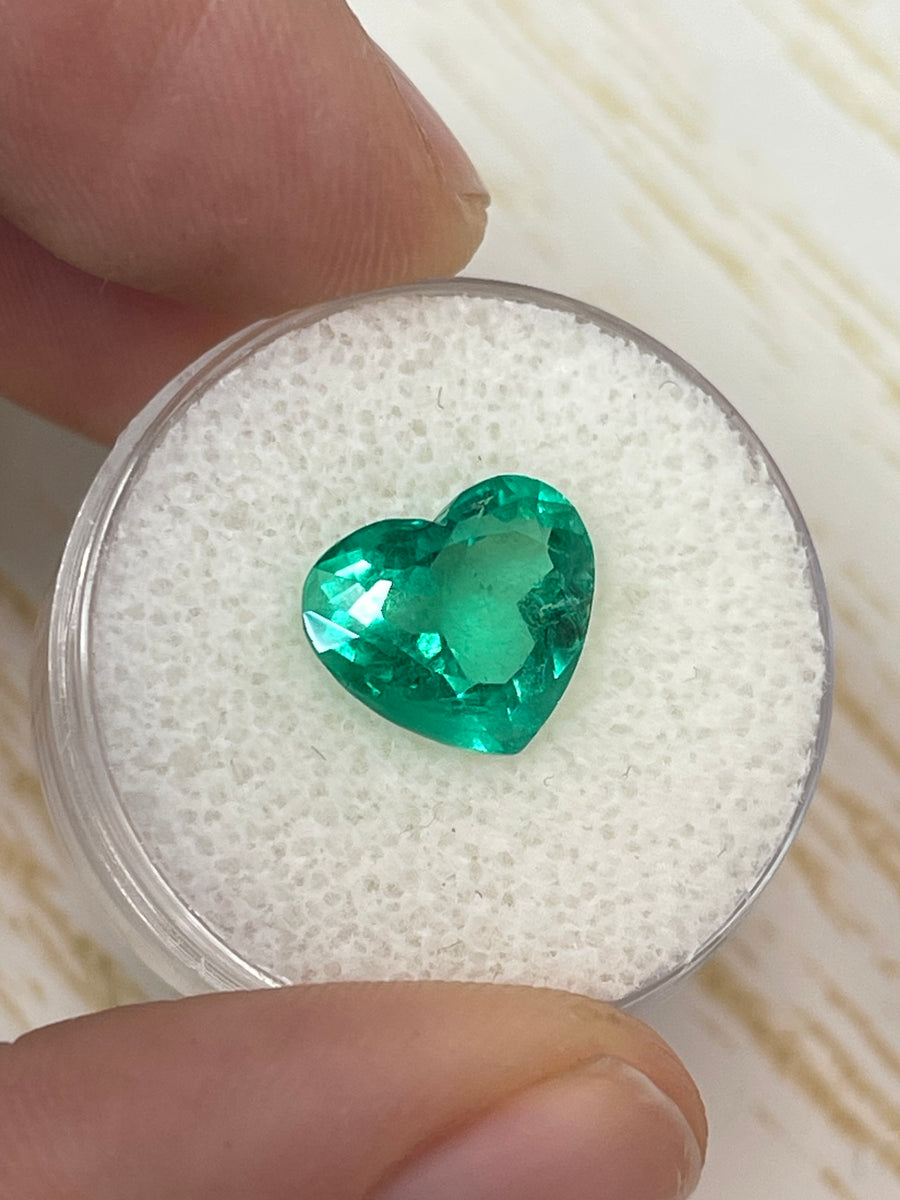 Captivating 3.46 Carat Colombian Emerald - Heart Cut - Fresh Green