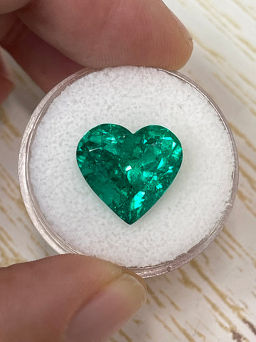 Heart-Shaped 7.86 Carat Colombian Emerald - Exceptional Muzo Green Gem