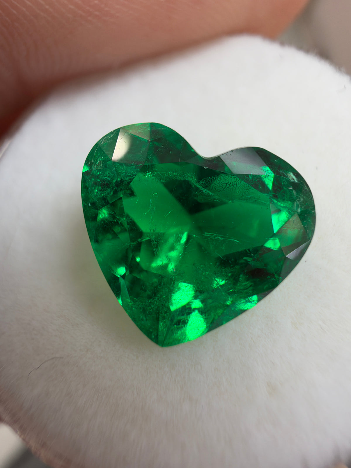 3.27 Carat 10x11 AAA+ Investment Grade Vivid Green Natural Loose Colombian Emerald-Heart Cut