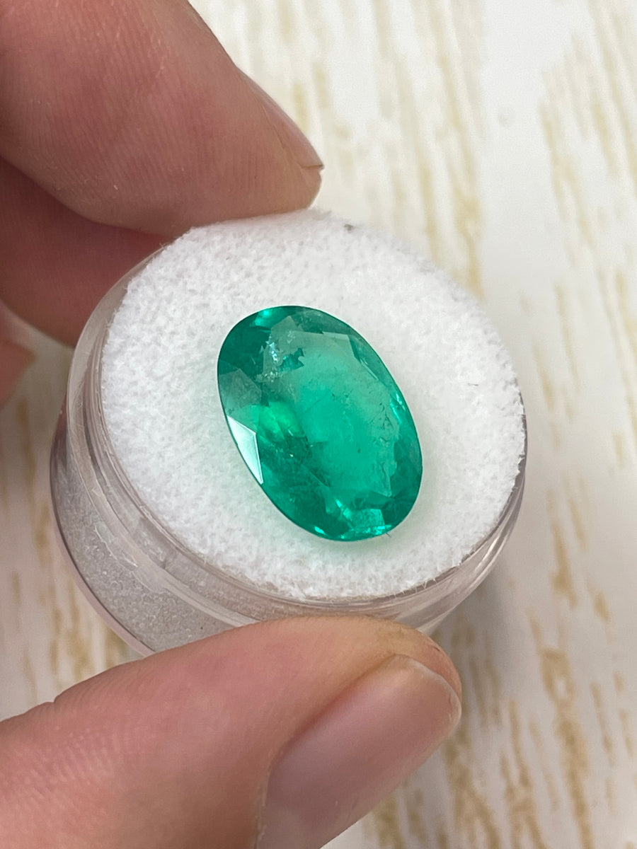 Colombian Emerald - Oval Cut - 7.00 Carat Natural Yellow-Green