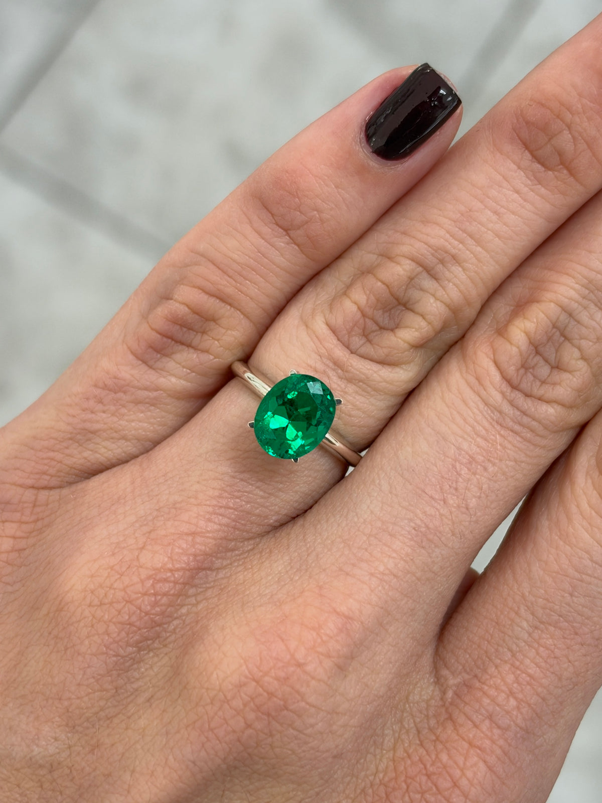 2.50 Carat 10x8 Investment Grade Natural Loose Colombian Emerald-Oval Cut
