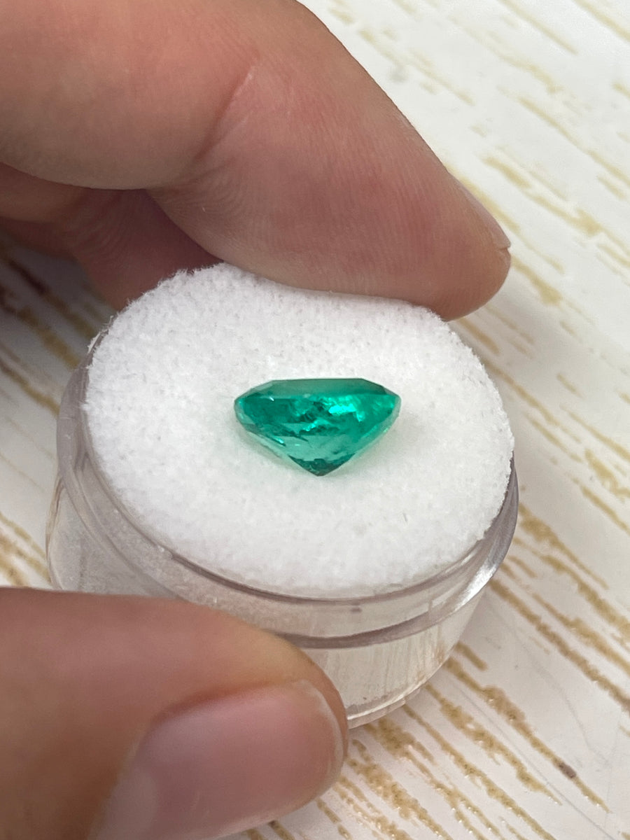 Spring Green Natural Emerald - 3.54 Carat Cushion Shaped