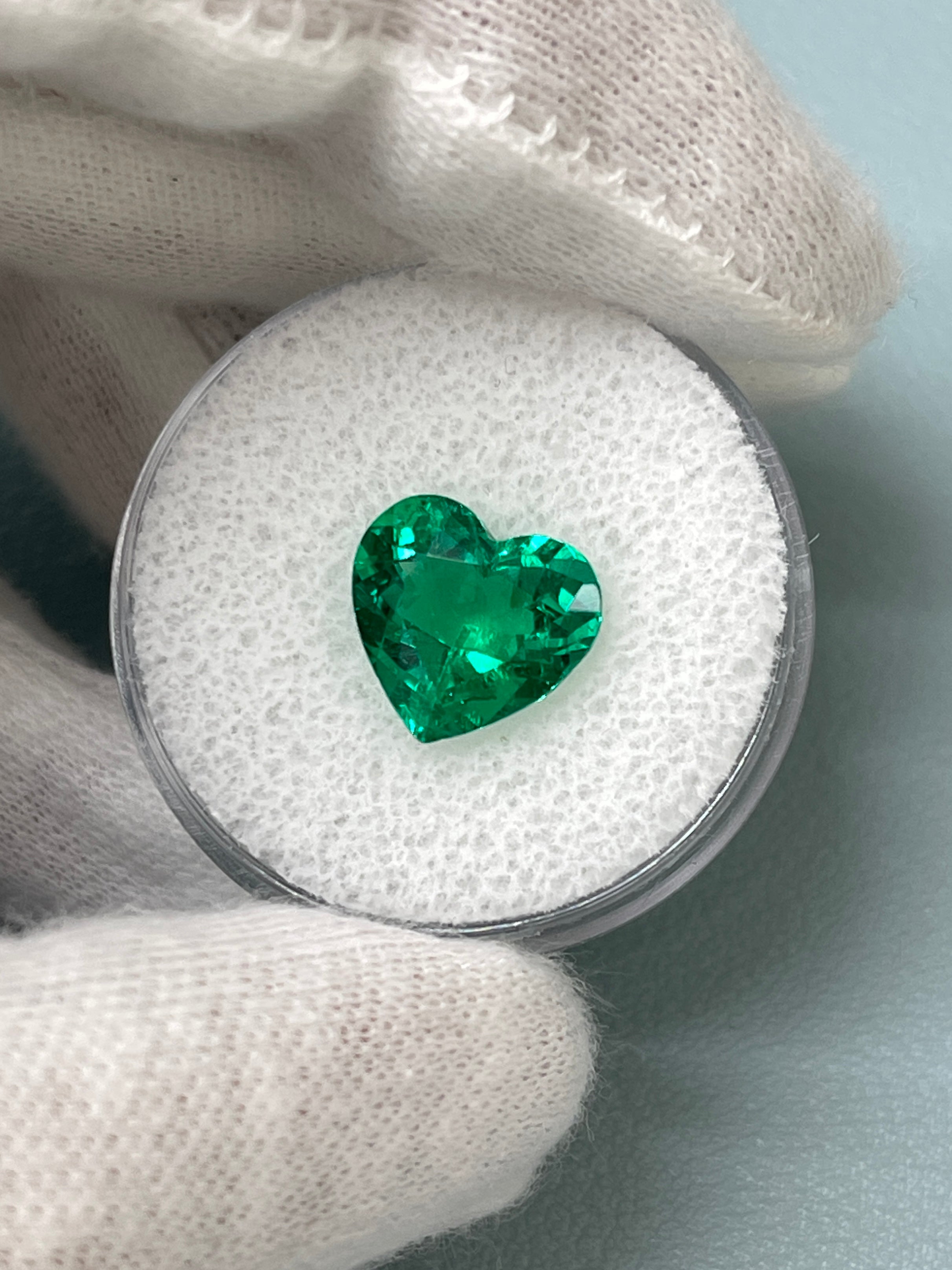 2.68 Carat 10x10.5 AAA+ Vivid Green Natural Loose Colombian Emerald-Heart Cut