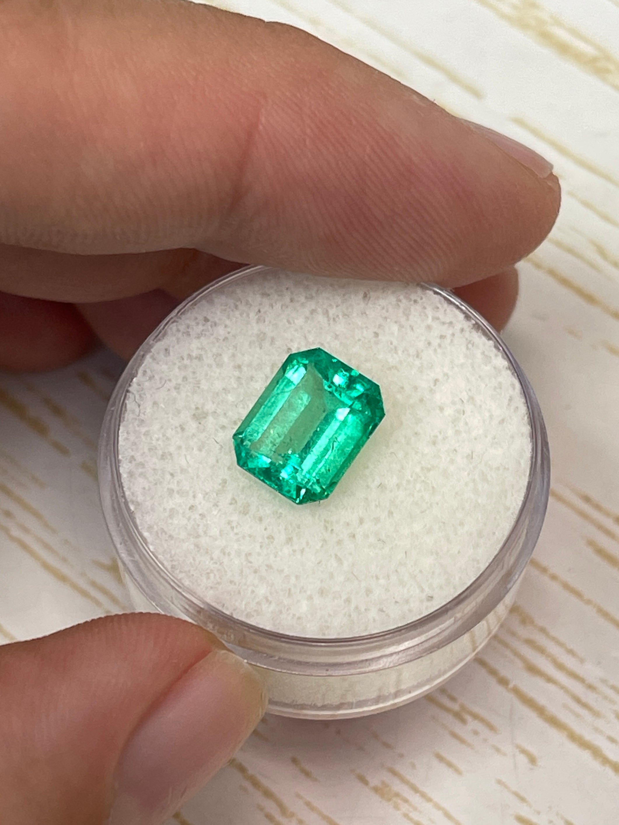 Gleaming 2.52 Carat Colombian Emerald - Emerald Cut, 9.4x7.6