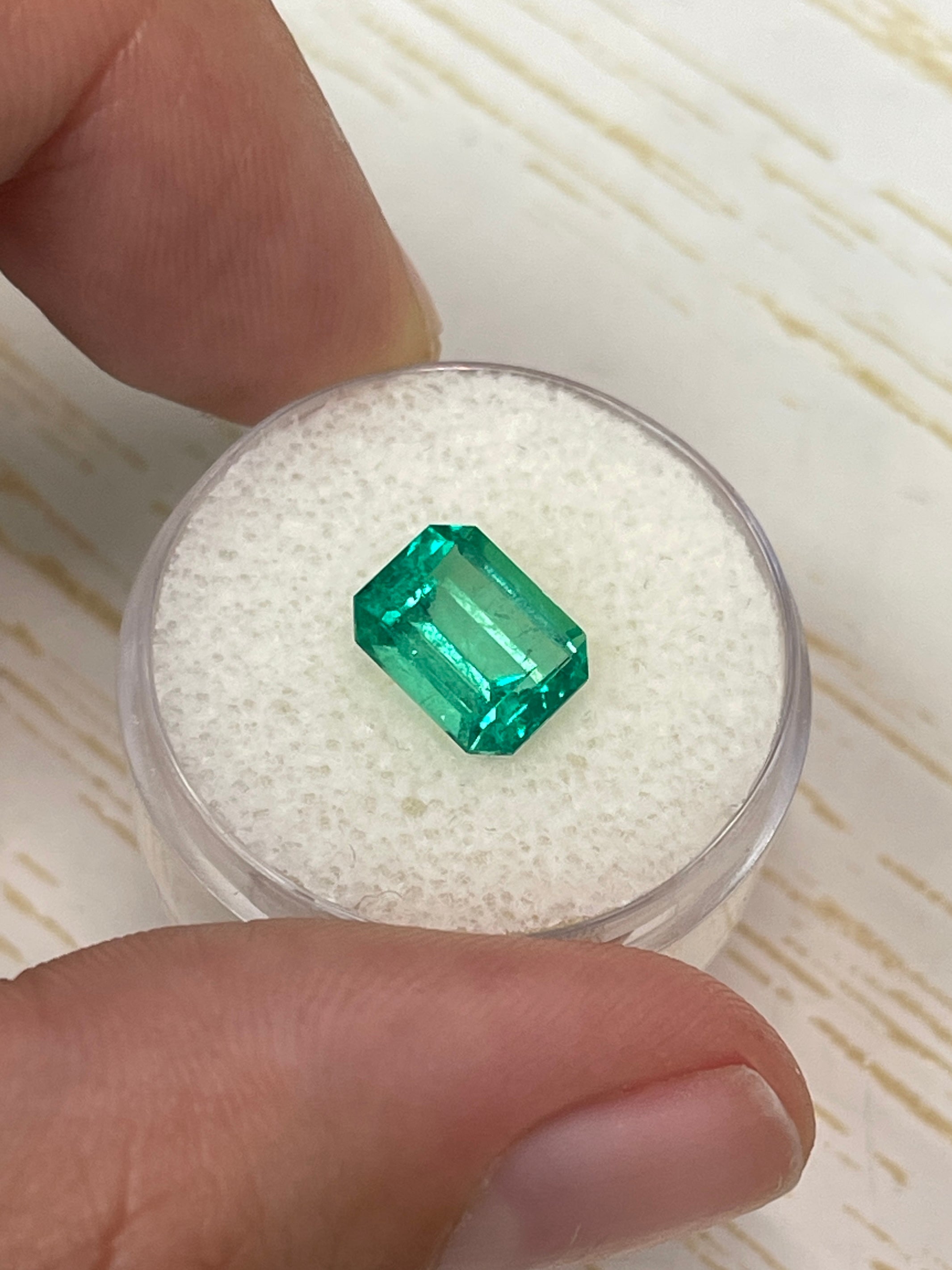 Elegant 2.52 Carat Emerald - Colombian Emerald Cut, 9.4x7.6