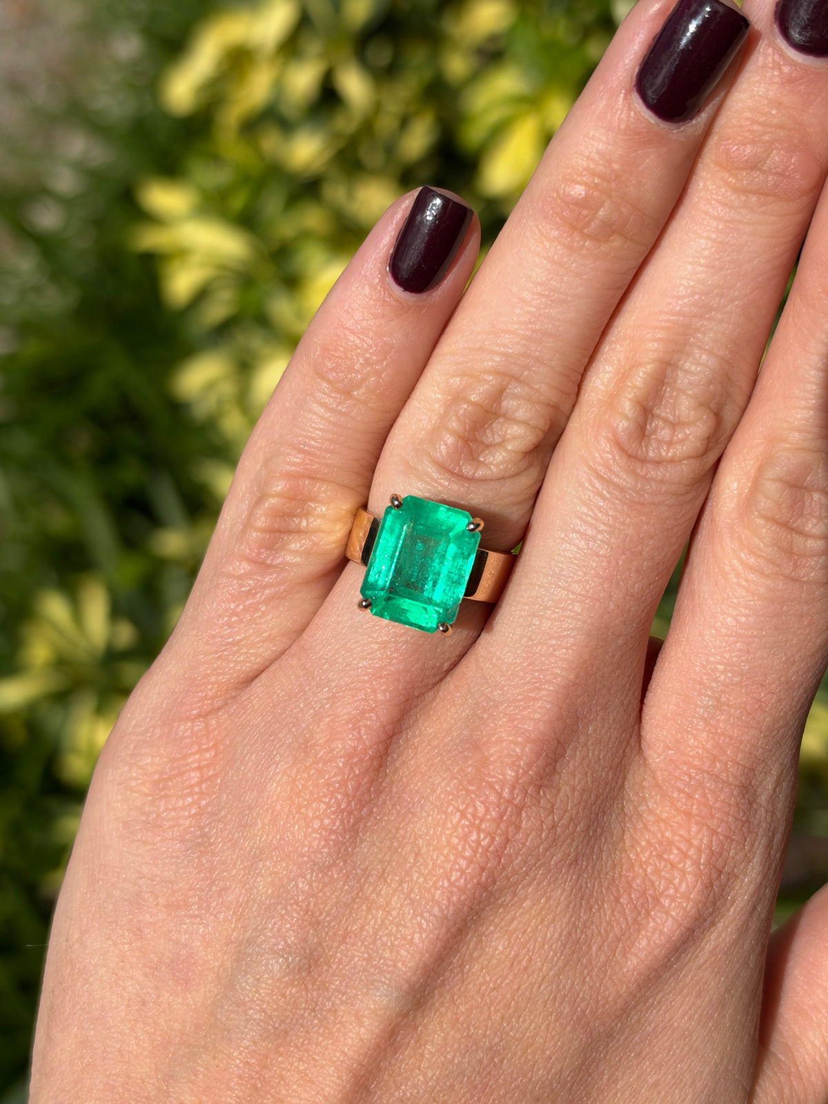 8.66ct 18K Glowing Muzo Emerald Cut Colombian Emerald 6mm Wide Band Solitaire Ring