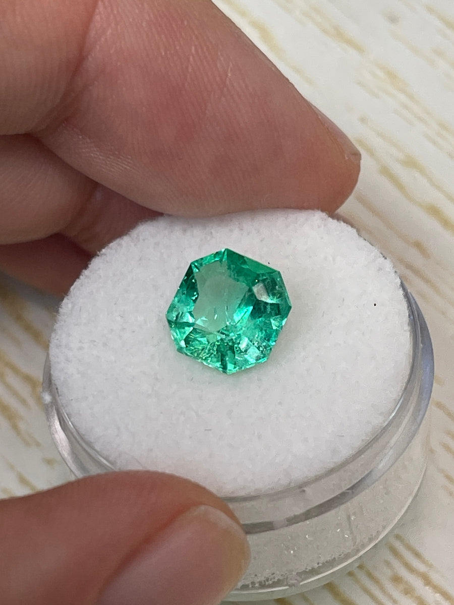 2.76 Carat Colombian Emerald: Exquisite Natural Beauty in Asscher Cut