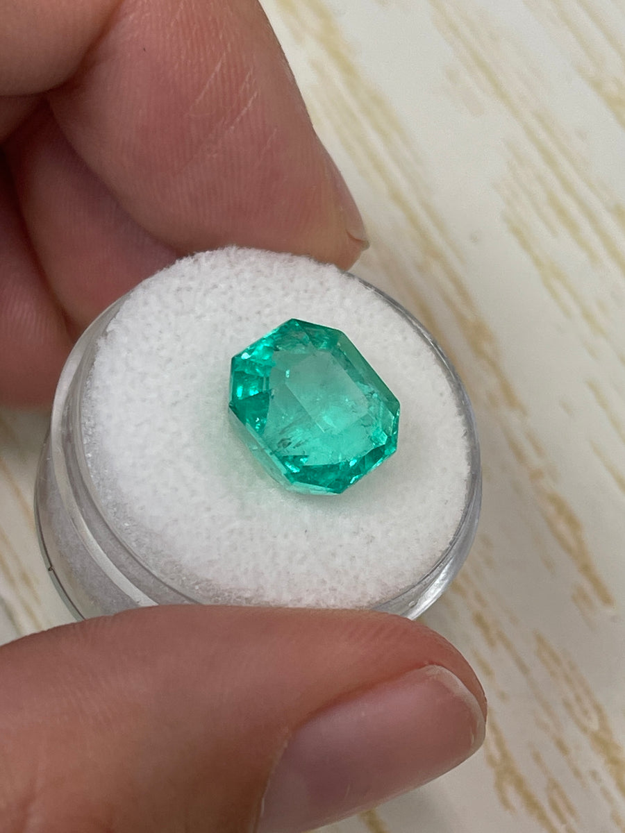 Chunky Emerald Cut 6.63 Carat Loose Colombian Emerald - Authentic Gem