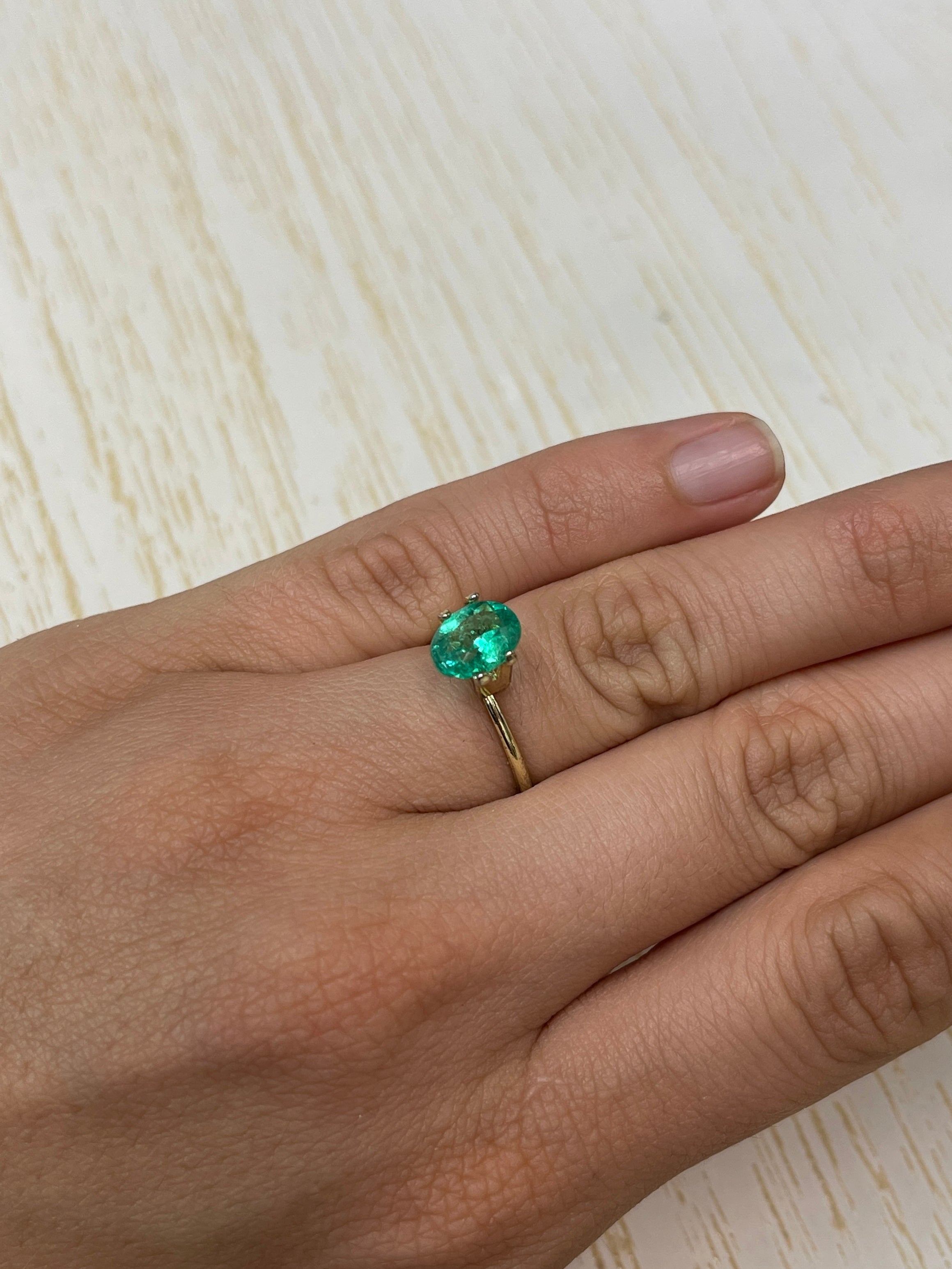 1.64 Carat 9.0x7. Green Natural Loose Colombian Emerald-Oval Cut - JR Colombian Emeralds