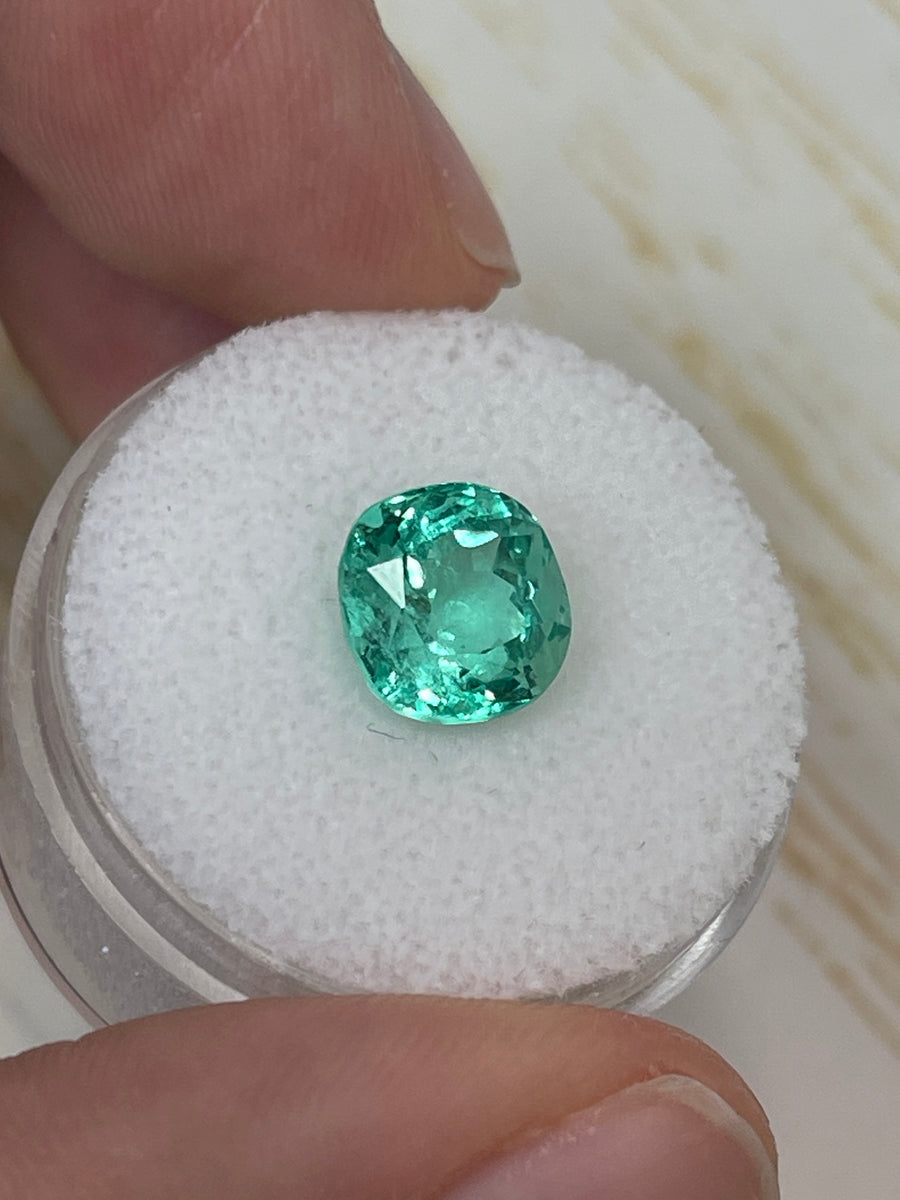 Elegant 2.93 Carat Natural Colombian Emerald - Cushion Shape, VVS