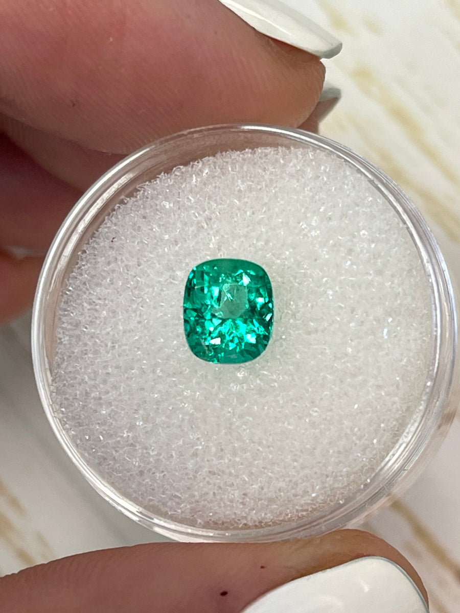 Colombian Emerald Gemstone - 7x6 Cushion Cut - 1.39 Carat