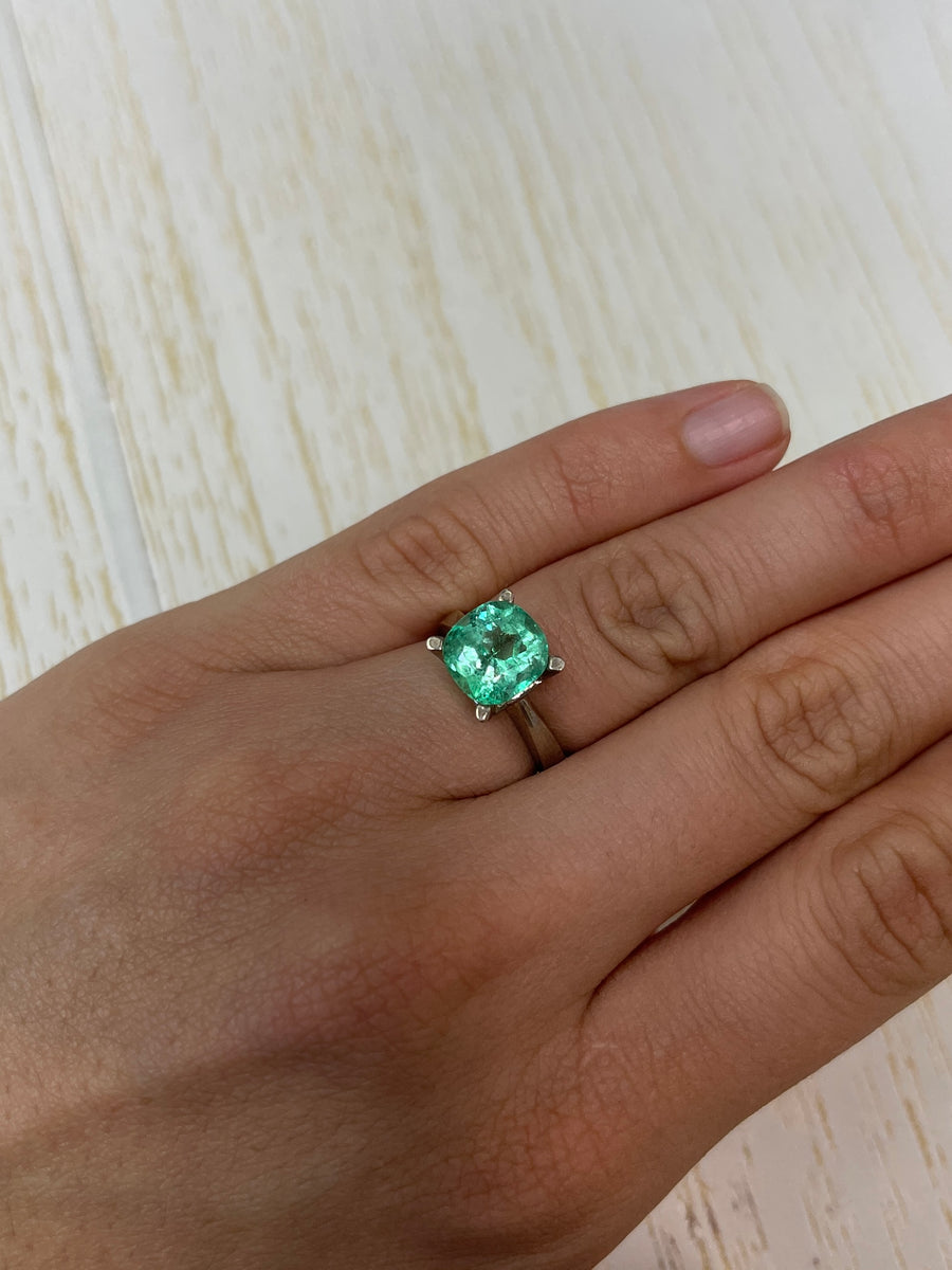 Natural Loose Emerald - 3.10 Carats in Vibrant Green