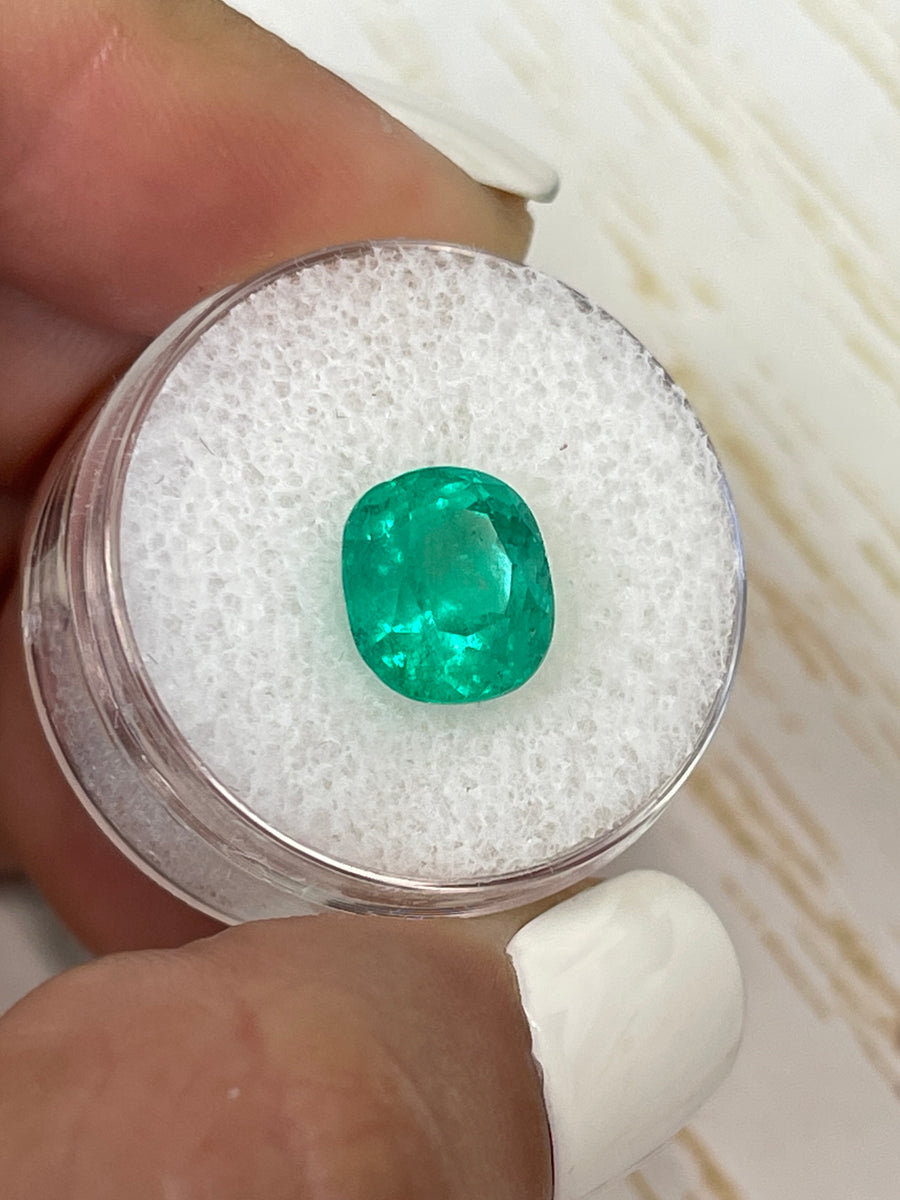 Natural Colombian Emerald - Cushion Shape - 3.98 Carat Green Gem