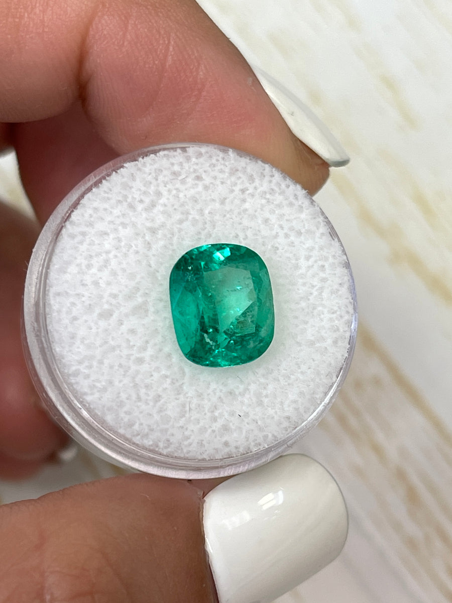 Vibrant Green Colombian Emerald - 4.01 Carat Cushion-Cut Gemstone