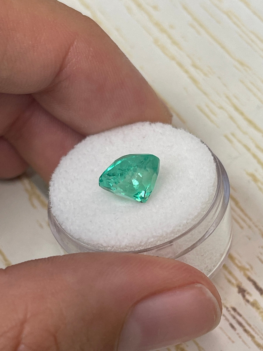 High-Quality Colombian Emerald - 3.90 Carat, Vibrant Green