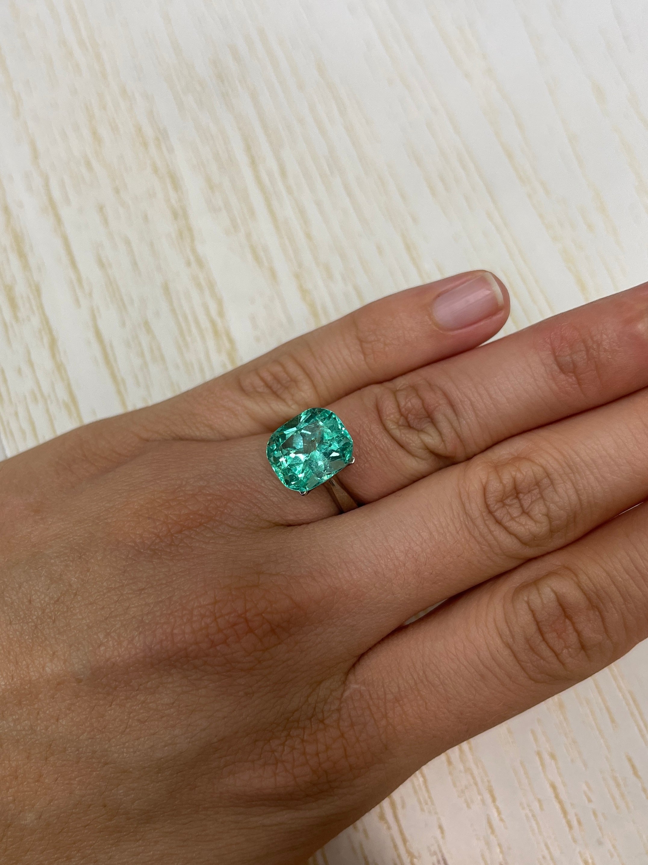 Natural Colombian Emerald - 7.13 Carat Cushion Cut - Vivid Bluish Green Beauty