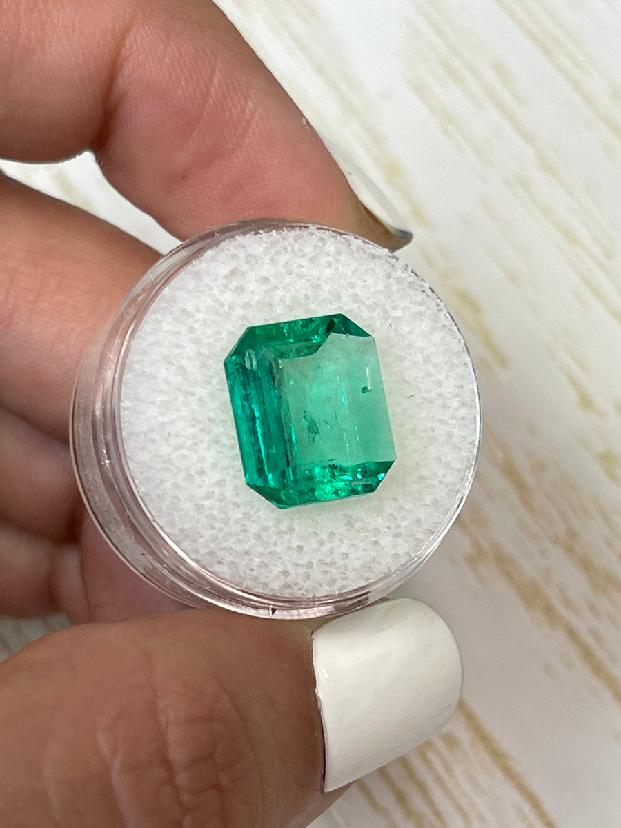Emerald Cut Colombian Emerald Gemstone - 5.15 Carats, 13x11 Dimensions