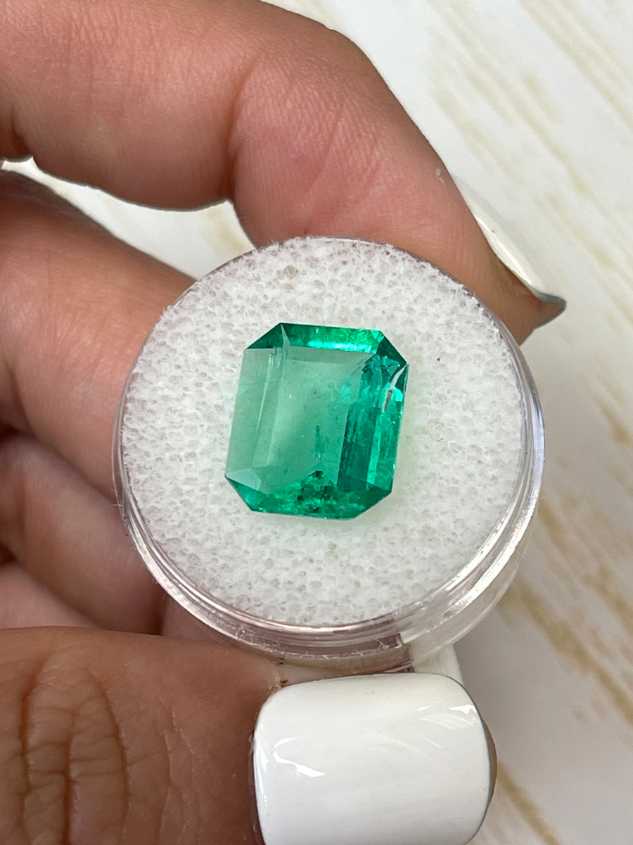 Vivid Green 5.15 Carat Loose Colombian Emerald - Emerald Cut