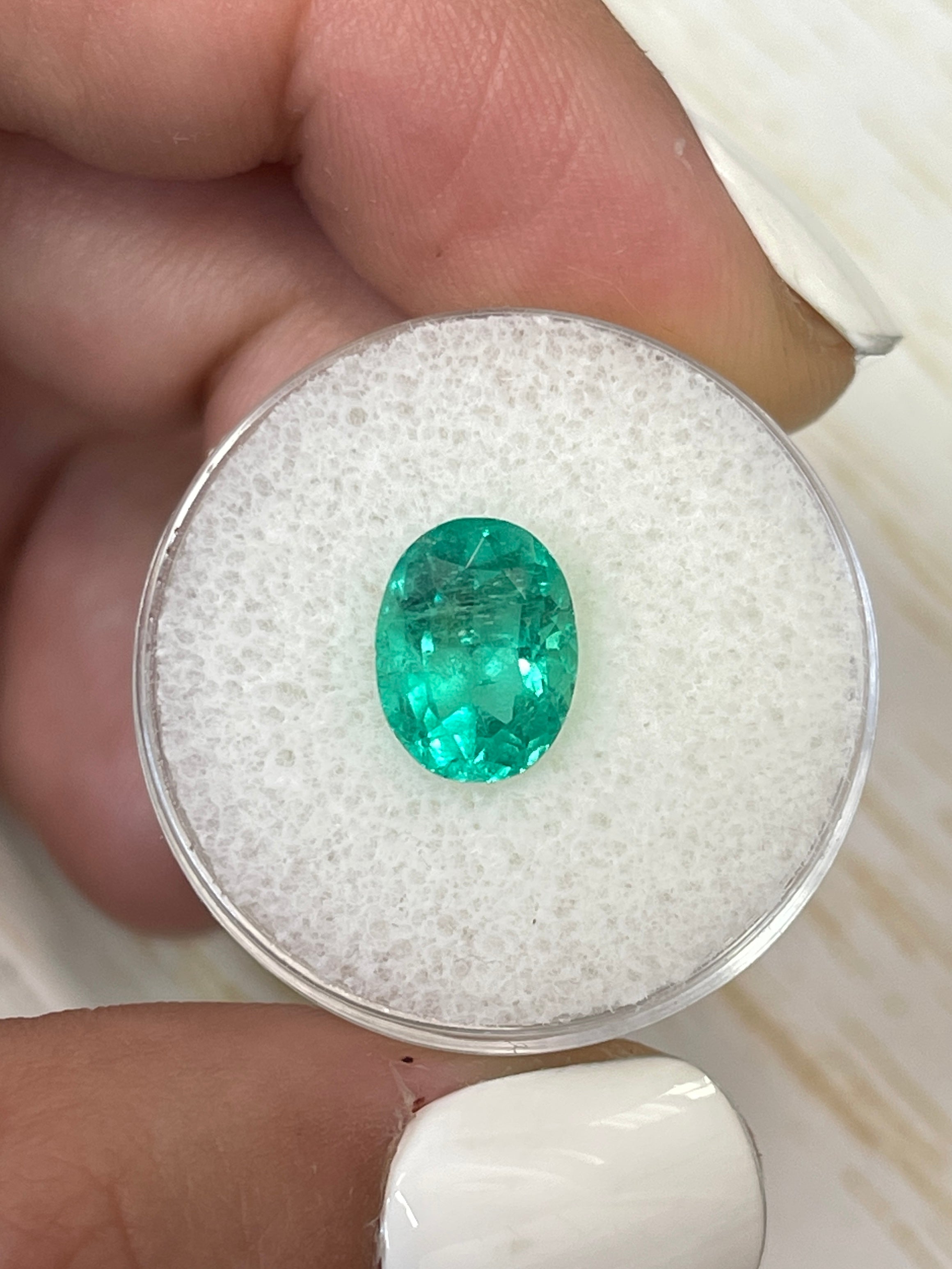 Vibrant Spring Green Colombian Emerald - 2.70 Carat Oval Cut Gem