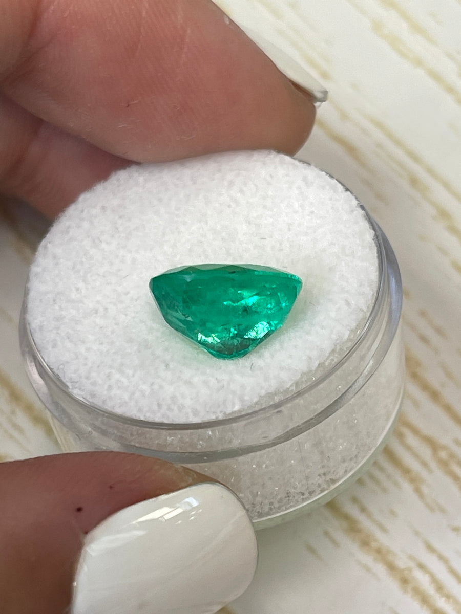 Green Muzo Colombian Emerald - 11.5x9 Oval Cut Gem