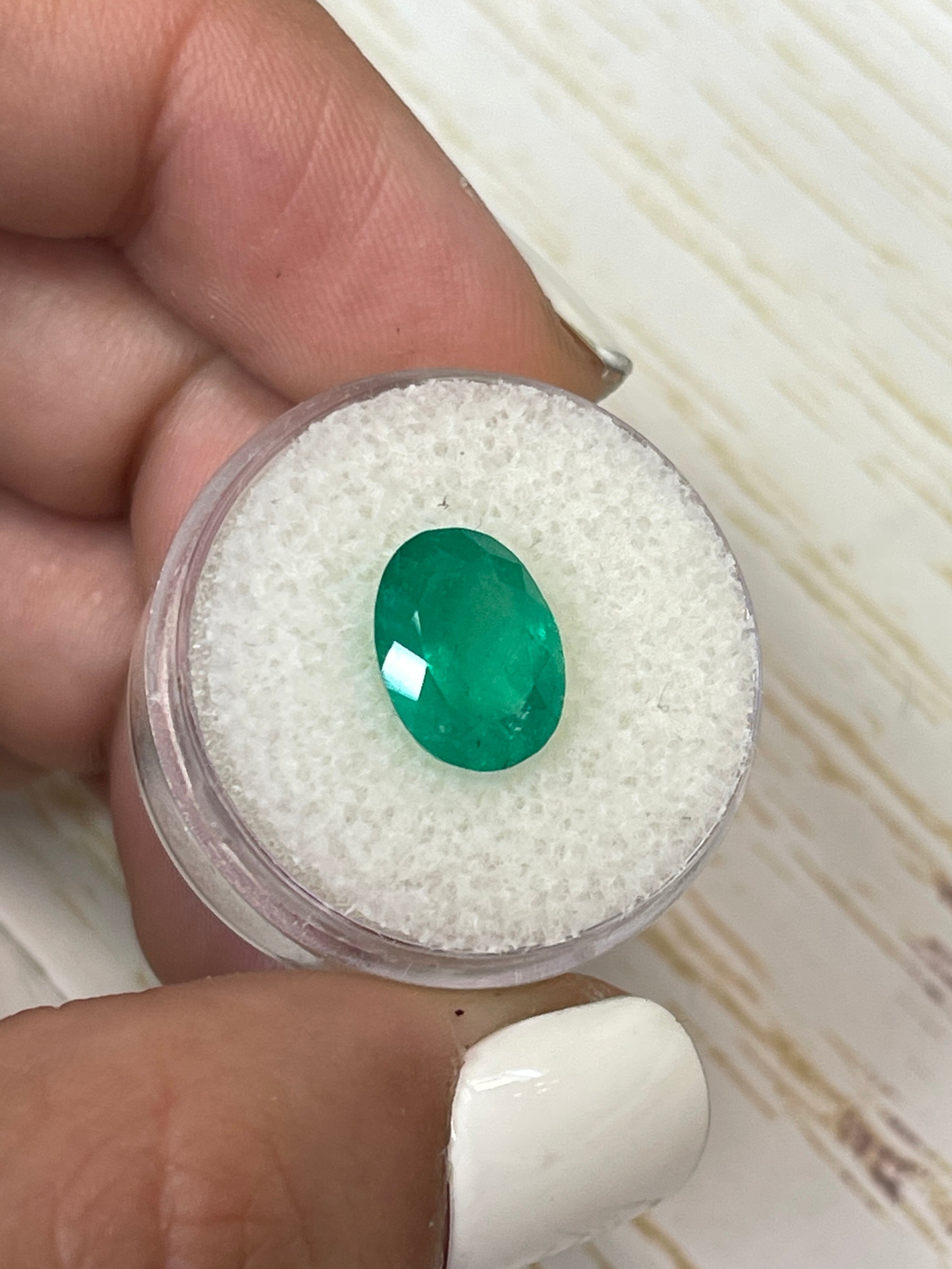 Stunning 4.16 Carat Oval Colombian Emerald - Deep Green