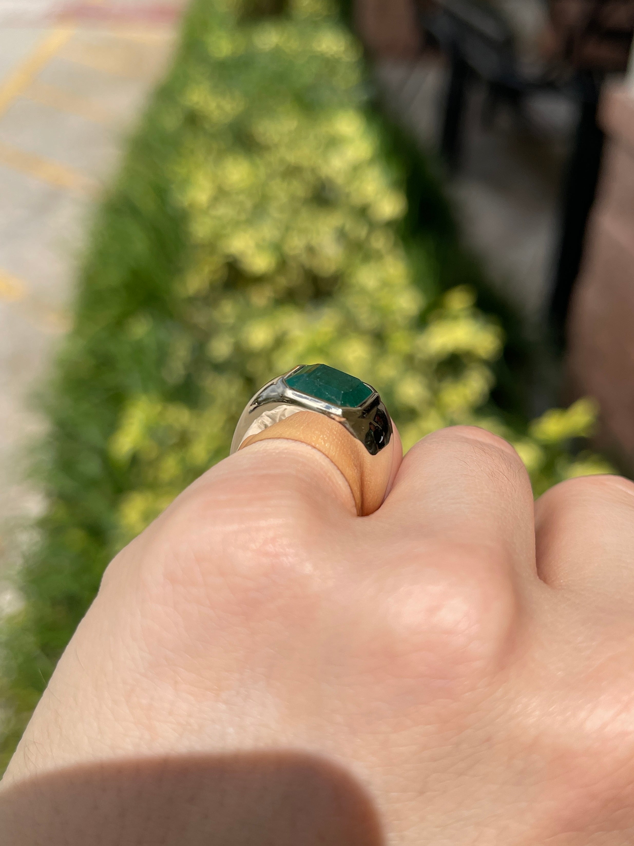 4.40 Carat Wide Earth Mined Emerald Asscher Cut Unisex Bezel Signet Pinky Ring 14K