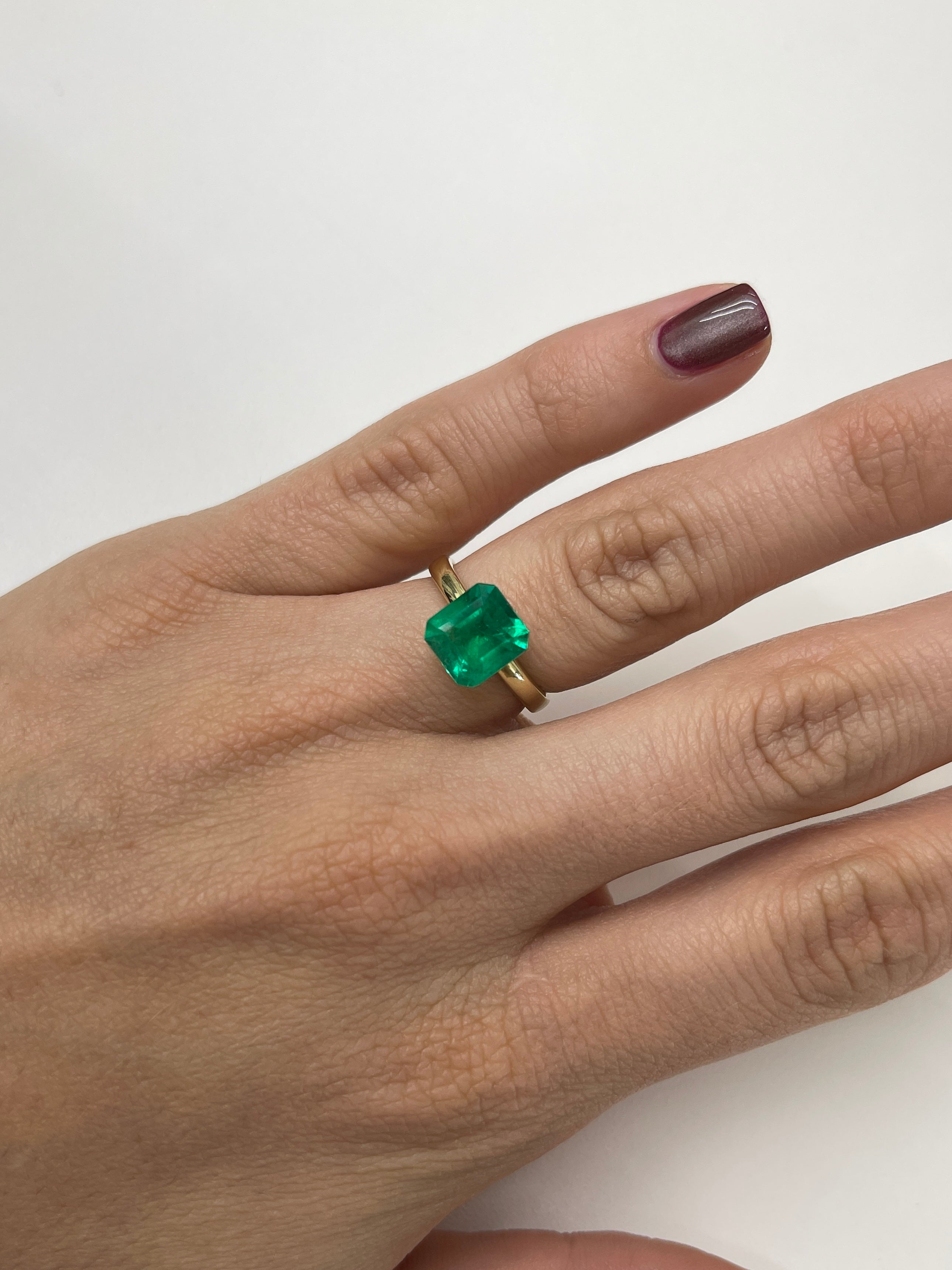 2.90 Carat Vivid Green Natural Loose Colombian Emerald- Emerald Cut