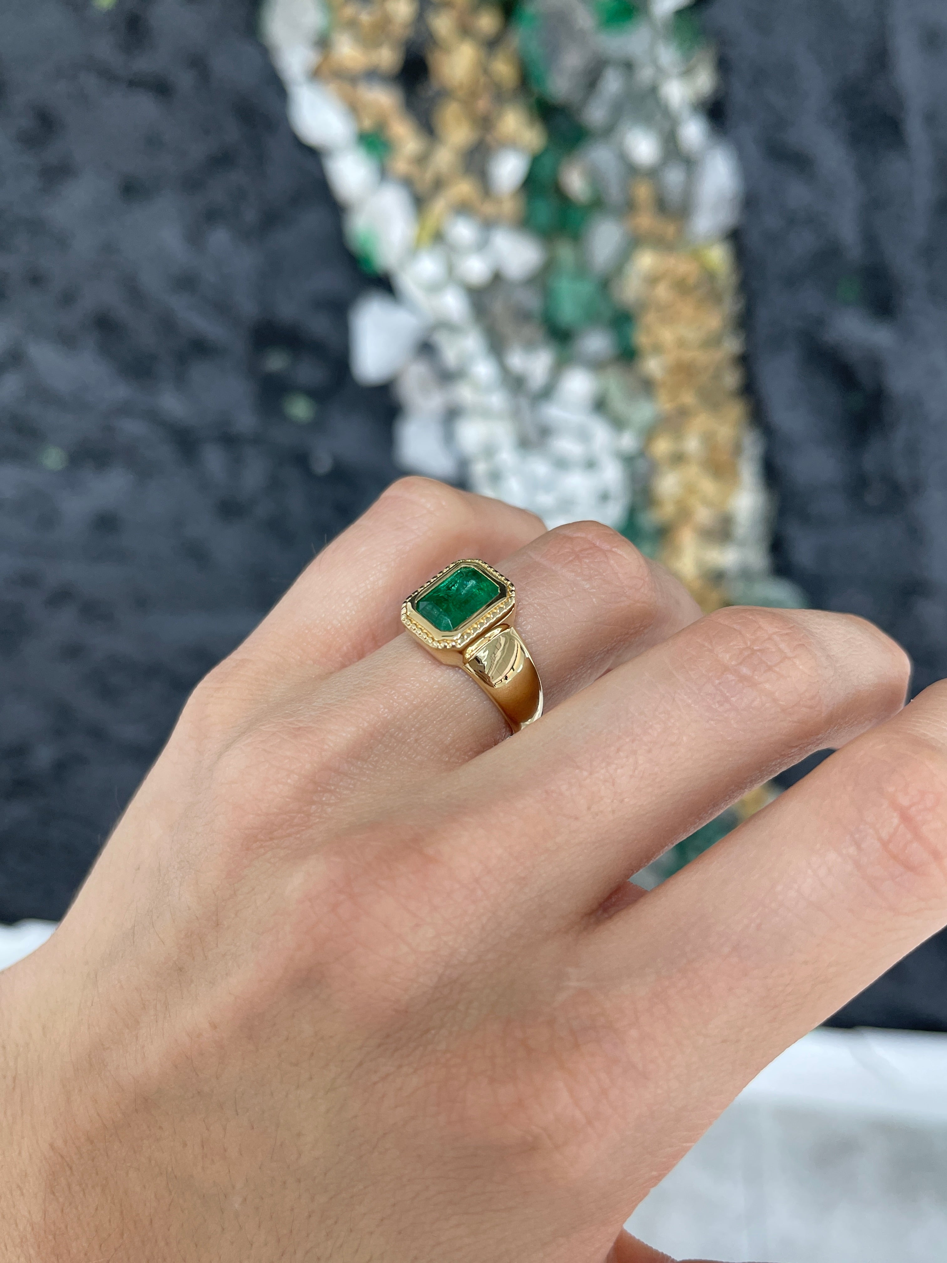 2.20cts Wide Milgrain Bezel Set Emerald Solitaire Ring 14K