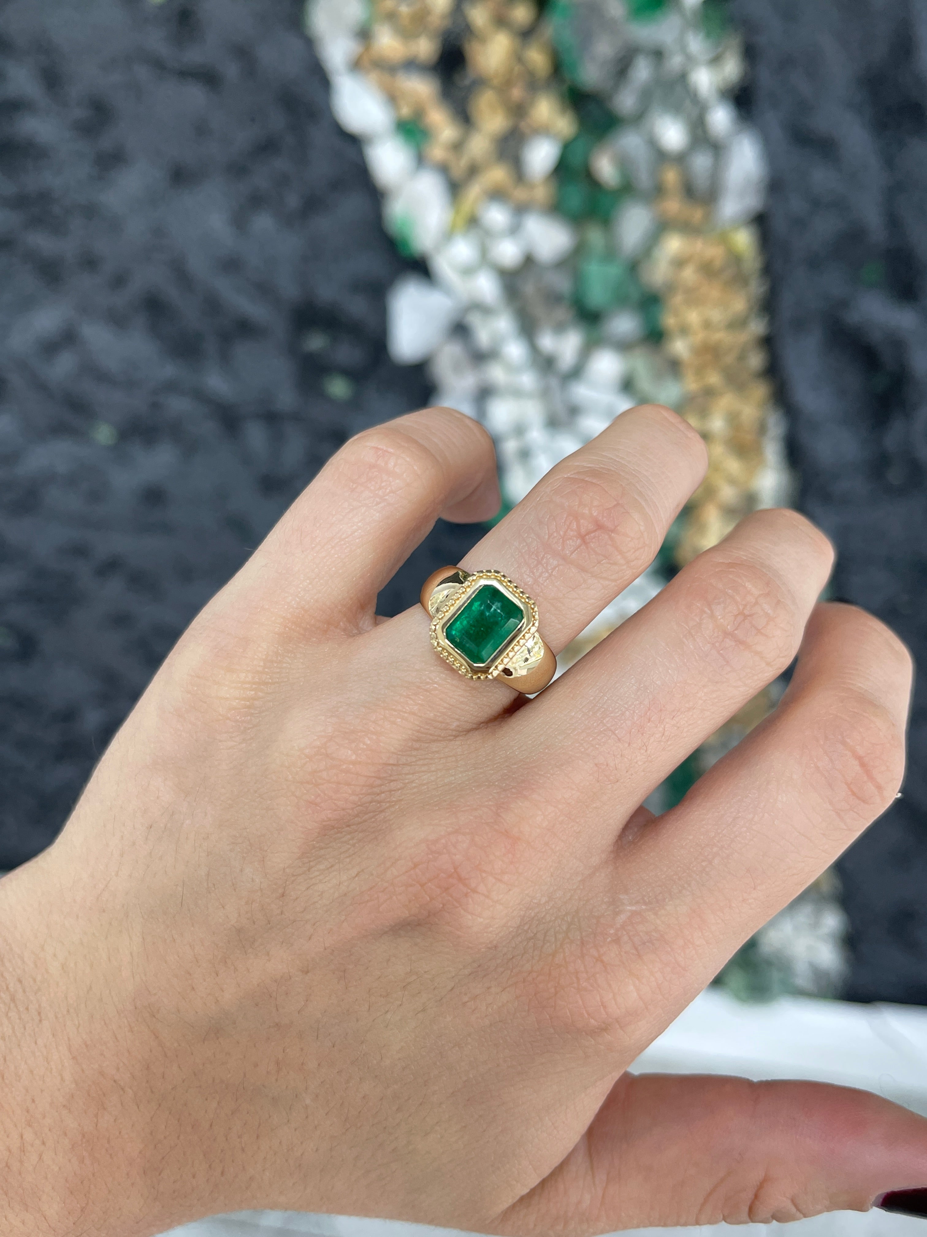 2.20cts Wide Milgrain Bezel Set Emerald Solitaire Ring 14K