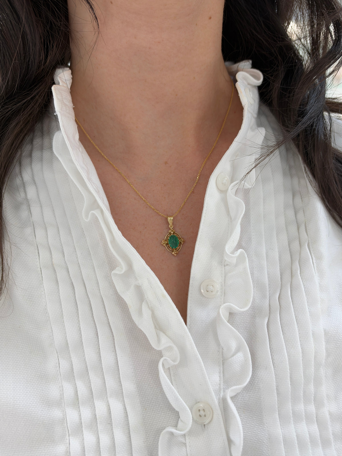1.82ct 14K Natural Cabochon Cut Oval Emerald Solitaire Gothic Gold Pendant in Yellow Gold