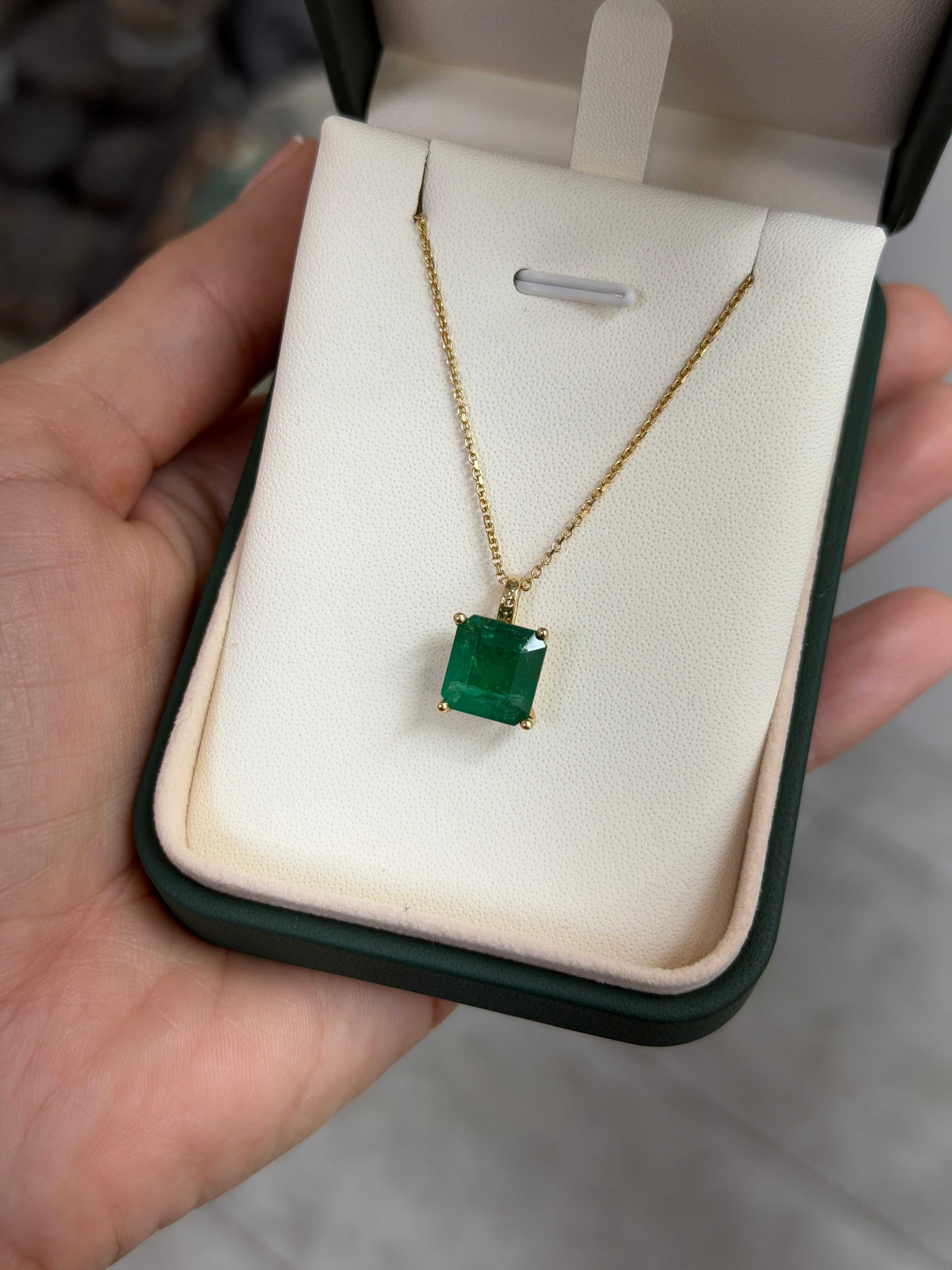 4.0ct 14K Natural Asscher Cut Emerald Solitaire Necklace 14K