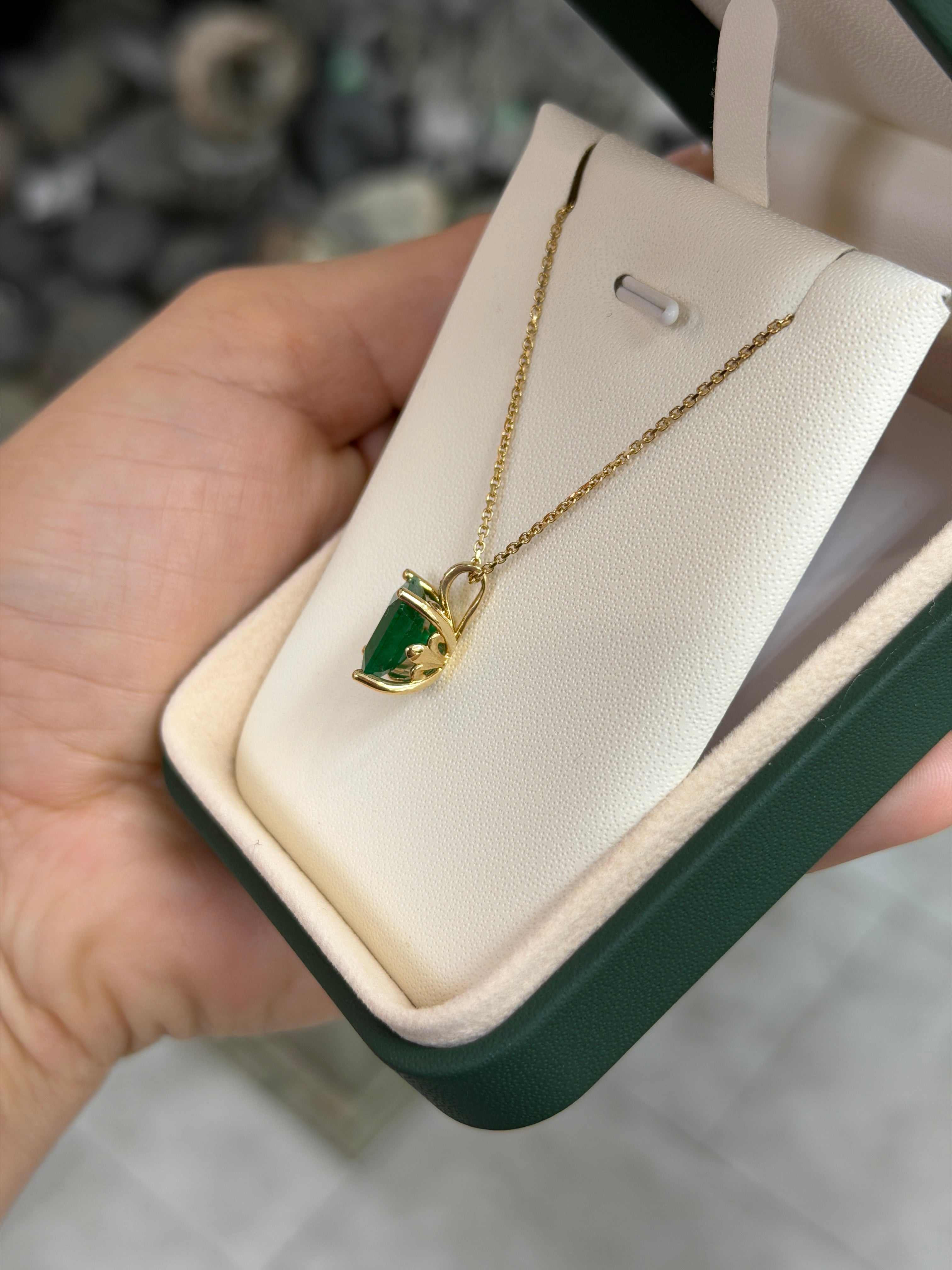 4.0ct 14K Natural Asscher Cut Emerald Solitaire Necklace 14K