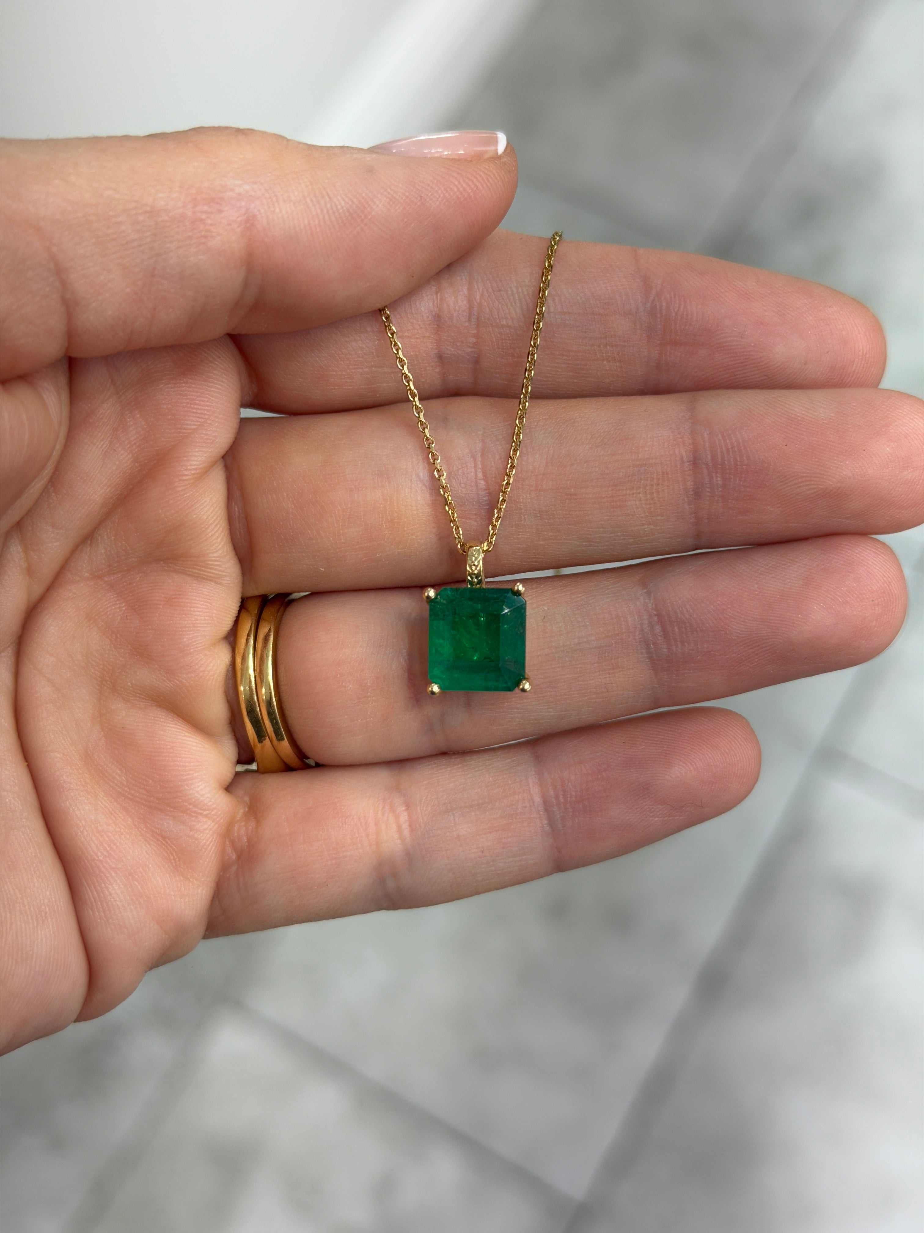 4.0ct 14K Natural Asscher Cut Emerald Solitaire Necklace 14K