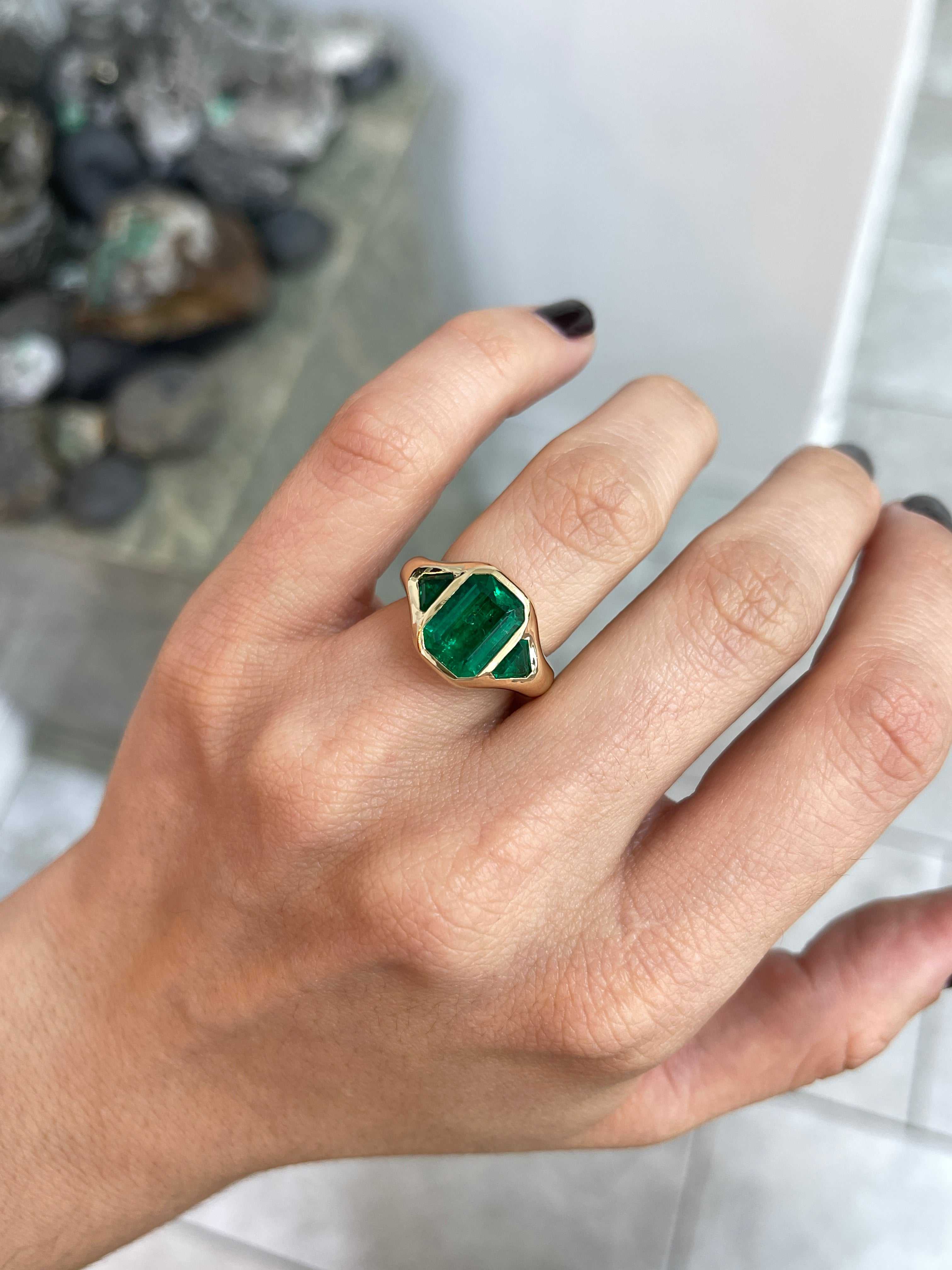 4.06tcw Muzo Colombian Emerald Three Stone Ring Trillion Cut 18K Yellow Gold 18g