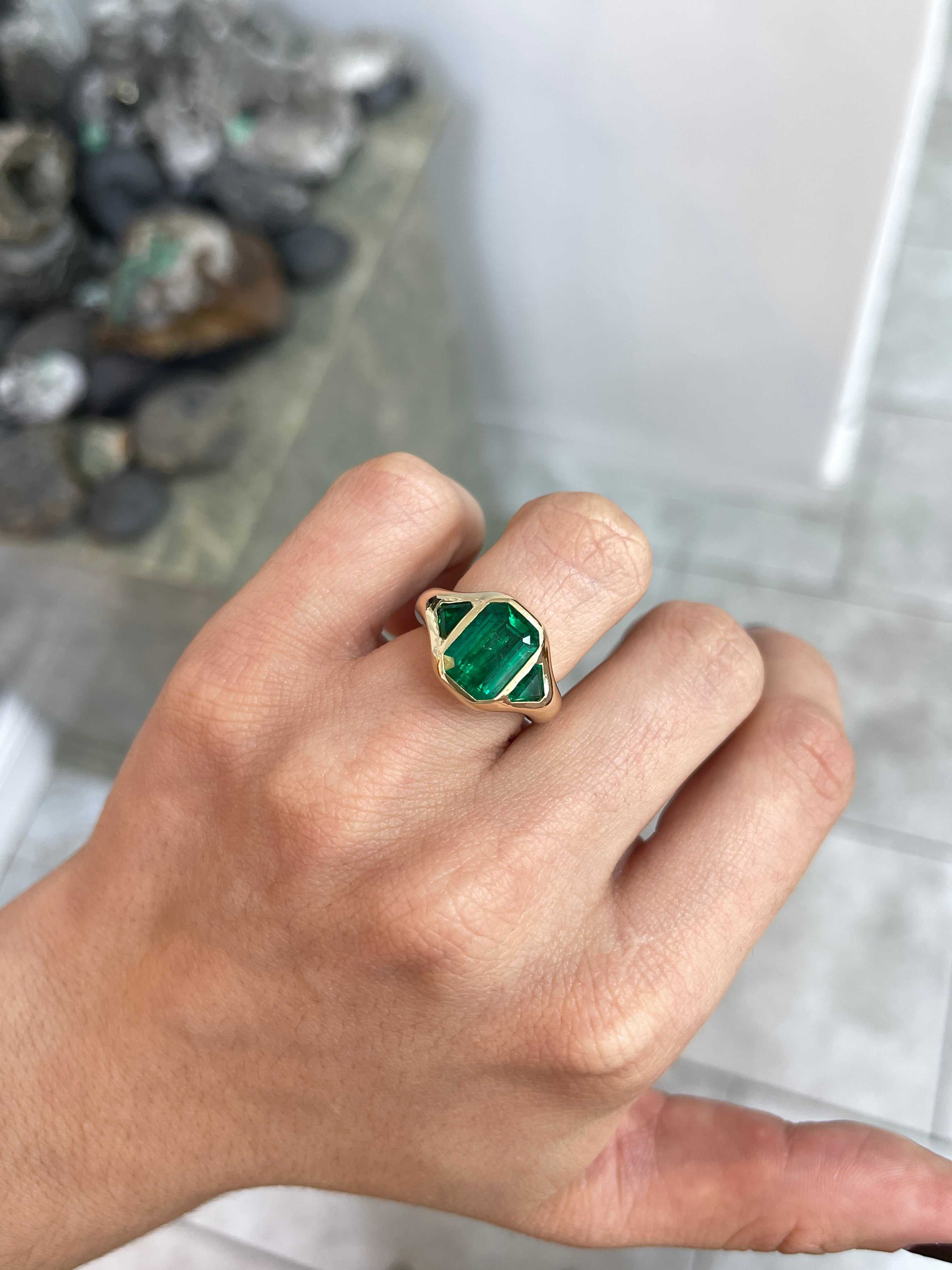 4.06tcw Muzo Colombian Emerald Three Stone Ring Trillion Cut 18K Yellow Gold 18g