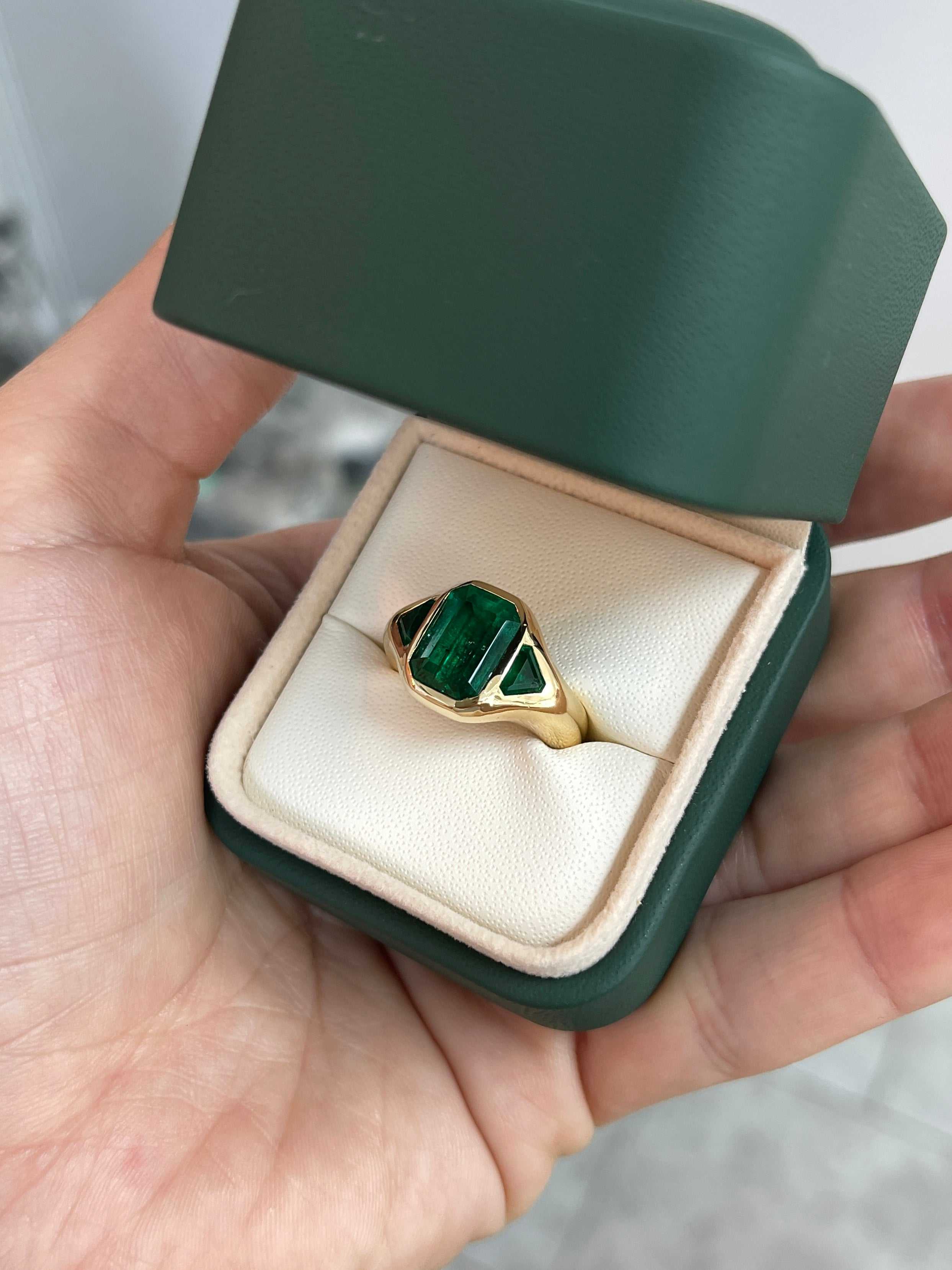 4.06tcw Muzo Colombian Emerald Three Stone Ring Trillion Cut 18K Yellow Gold 18g
