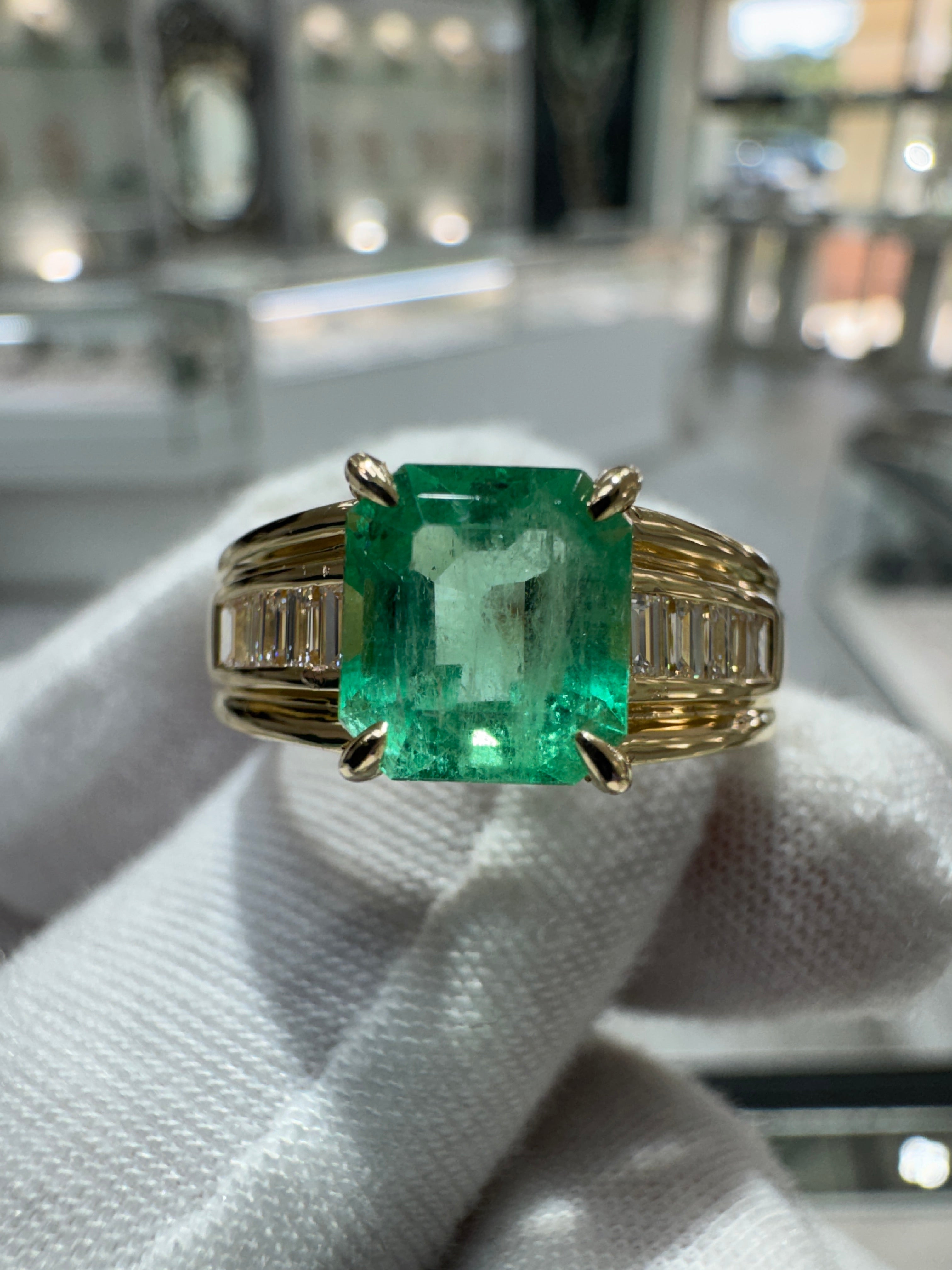 50% Deposit 2.03 Carat 8x7 Eye Clean Bluish Green Emerald Cut Natural Unset Colombian Emerald
